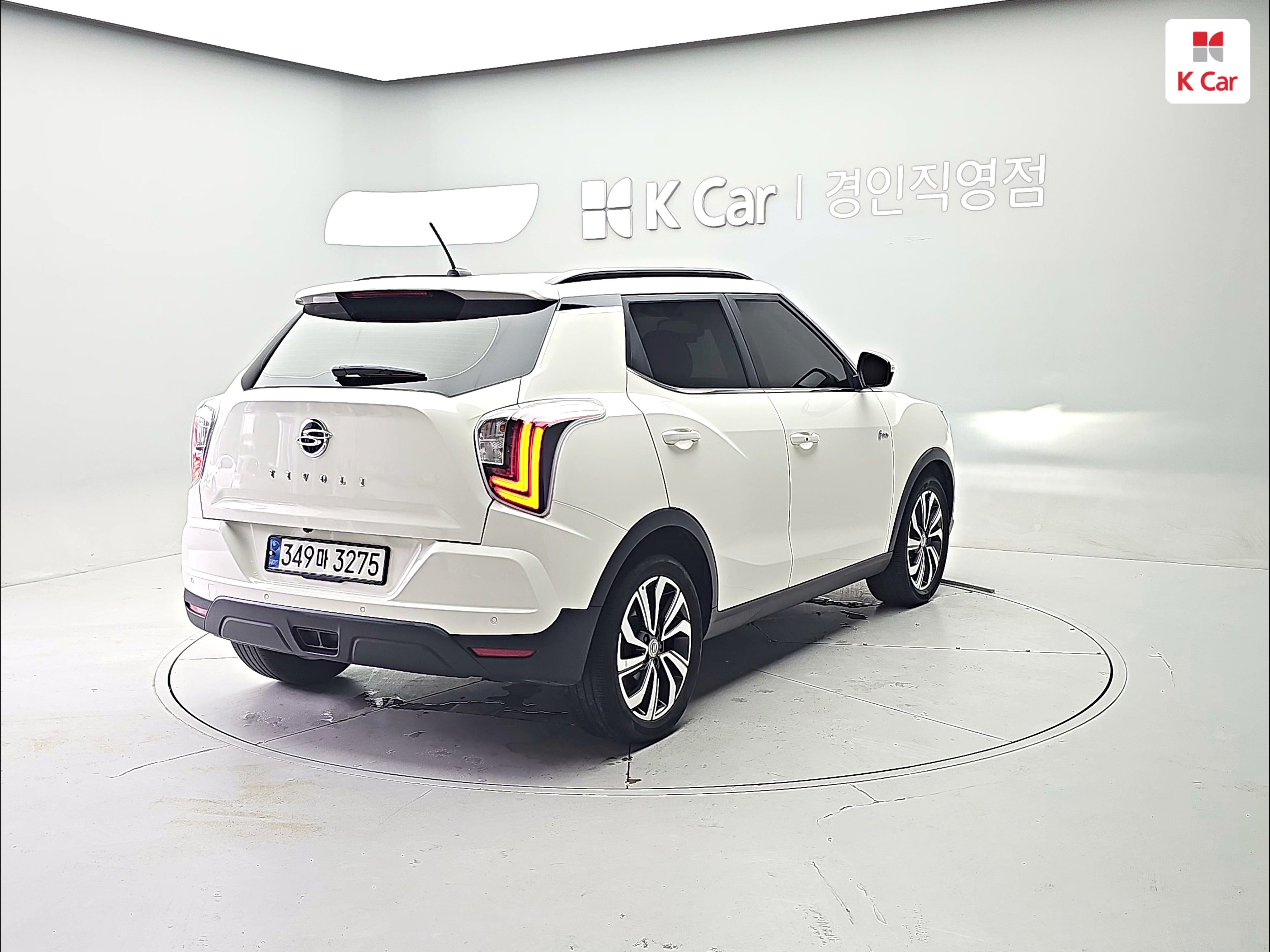 KG MOBILITY(SSANGYONG) Very New Tivoli 1.5 Gasoline 2WD