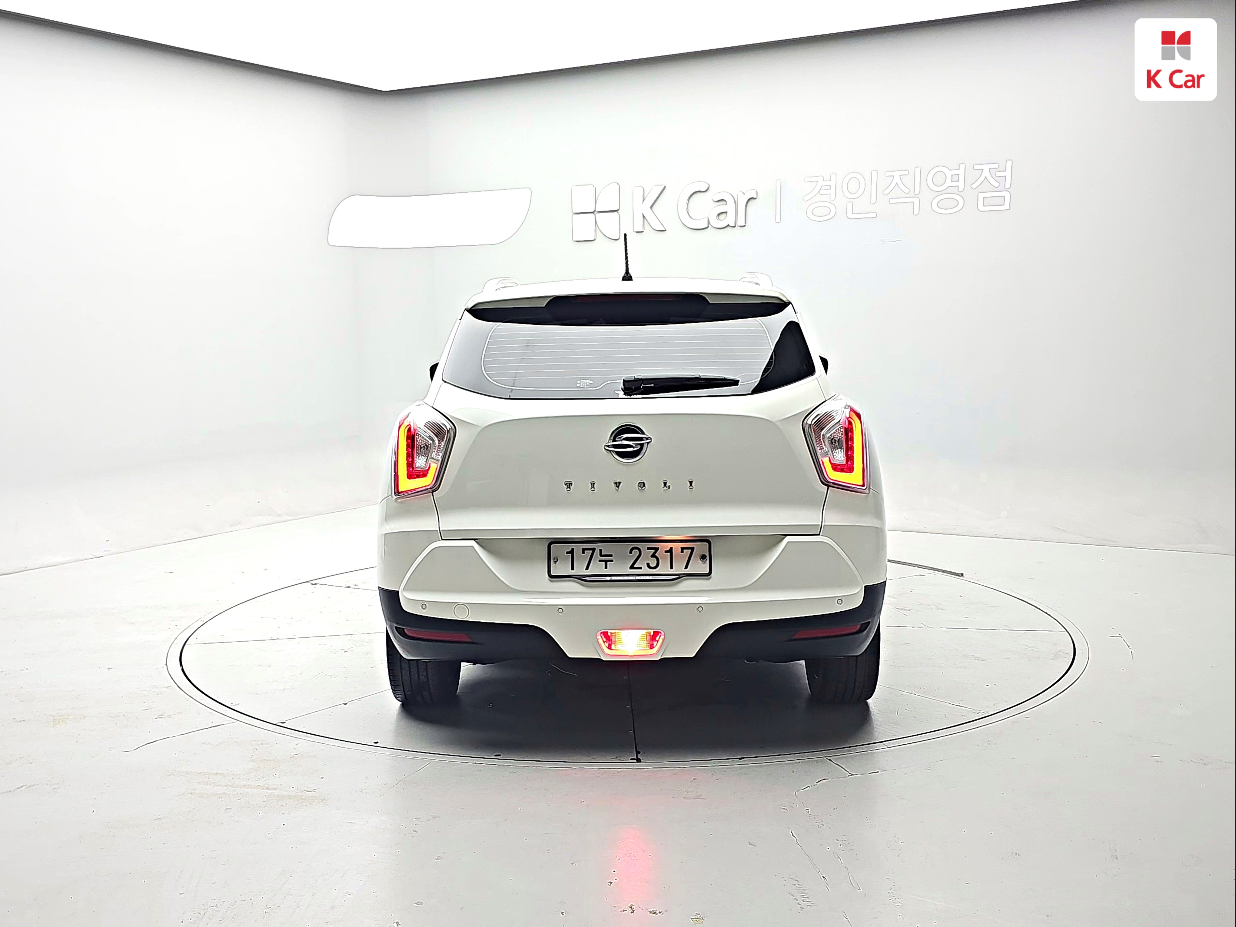 KG MOBILITY(SSANGYONG) Tivoli Armour 1.6 Gasoline 4WD