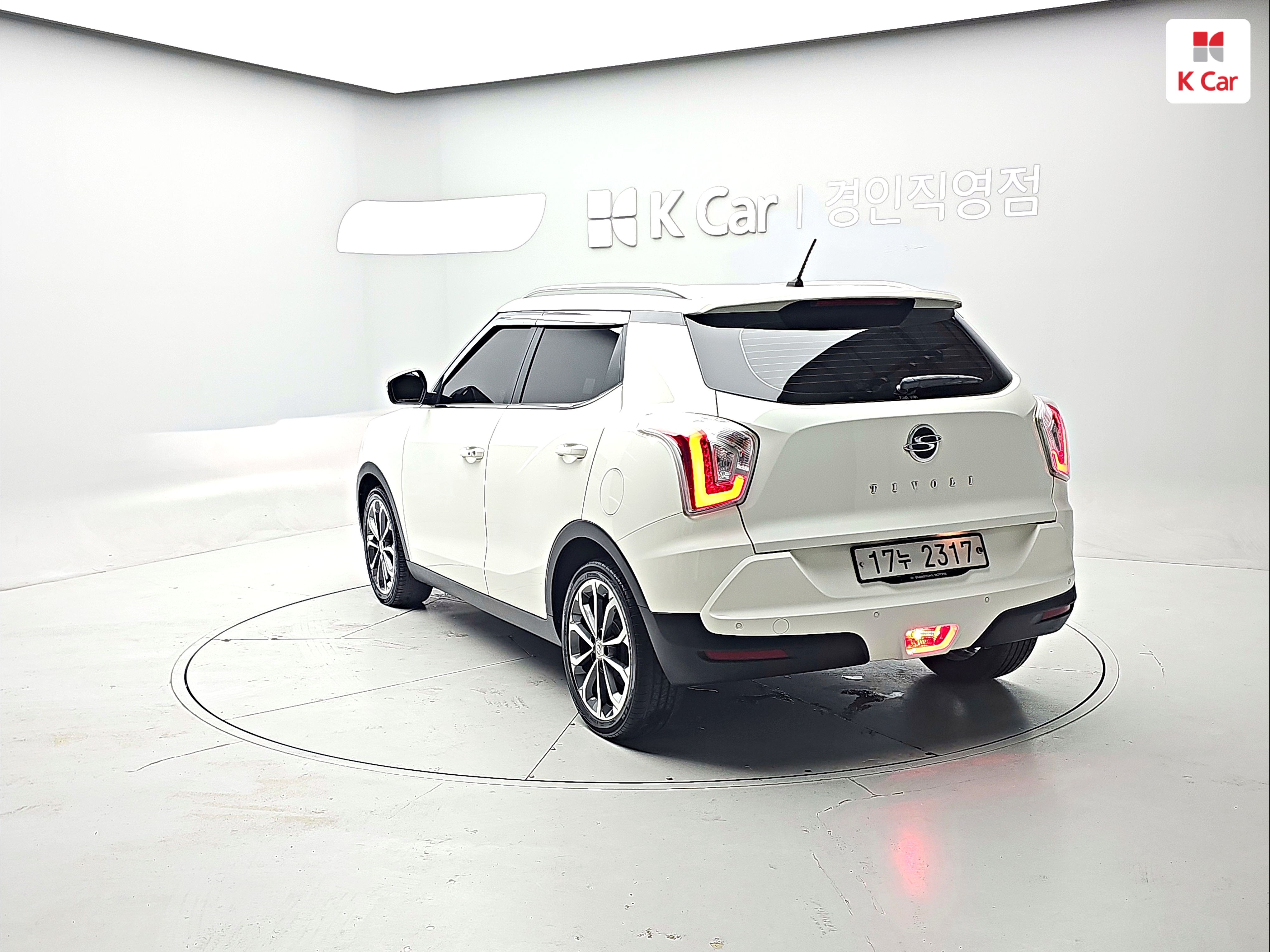 KG MOBILITY(SSANGYONG) Tivoli Armour 1.6 Gasoline 4WD