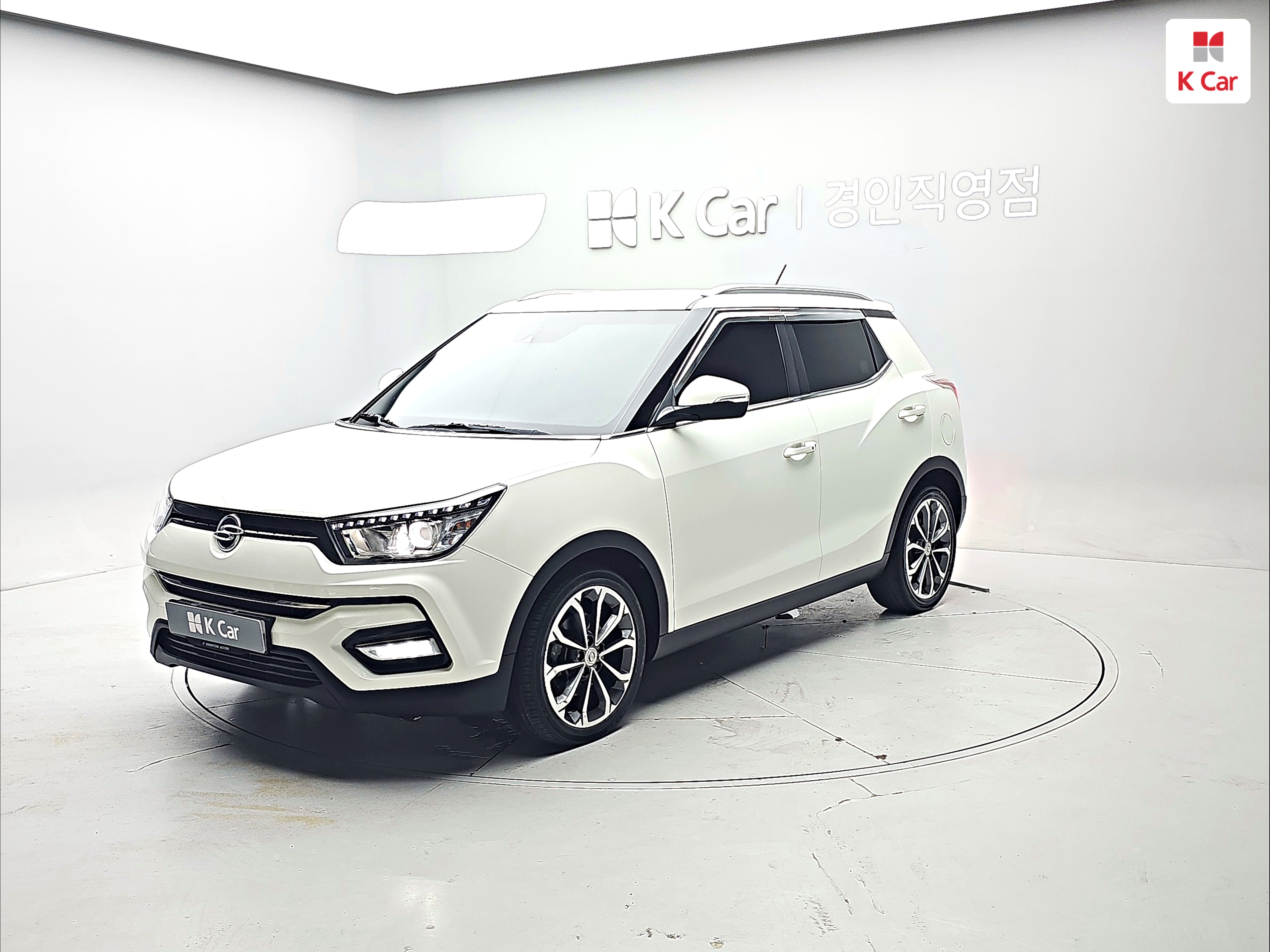 KG MOBILITY(SSANGYONG) Tivoli Armour 1.6 Gasoline 4WD