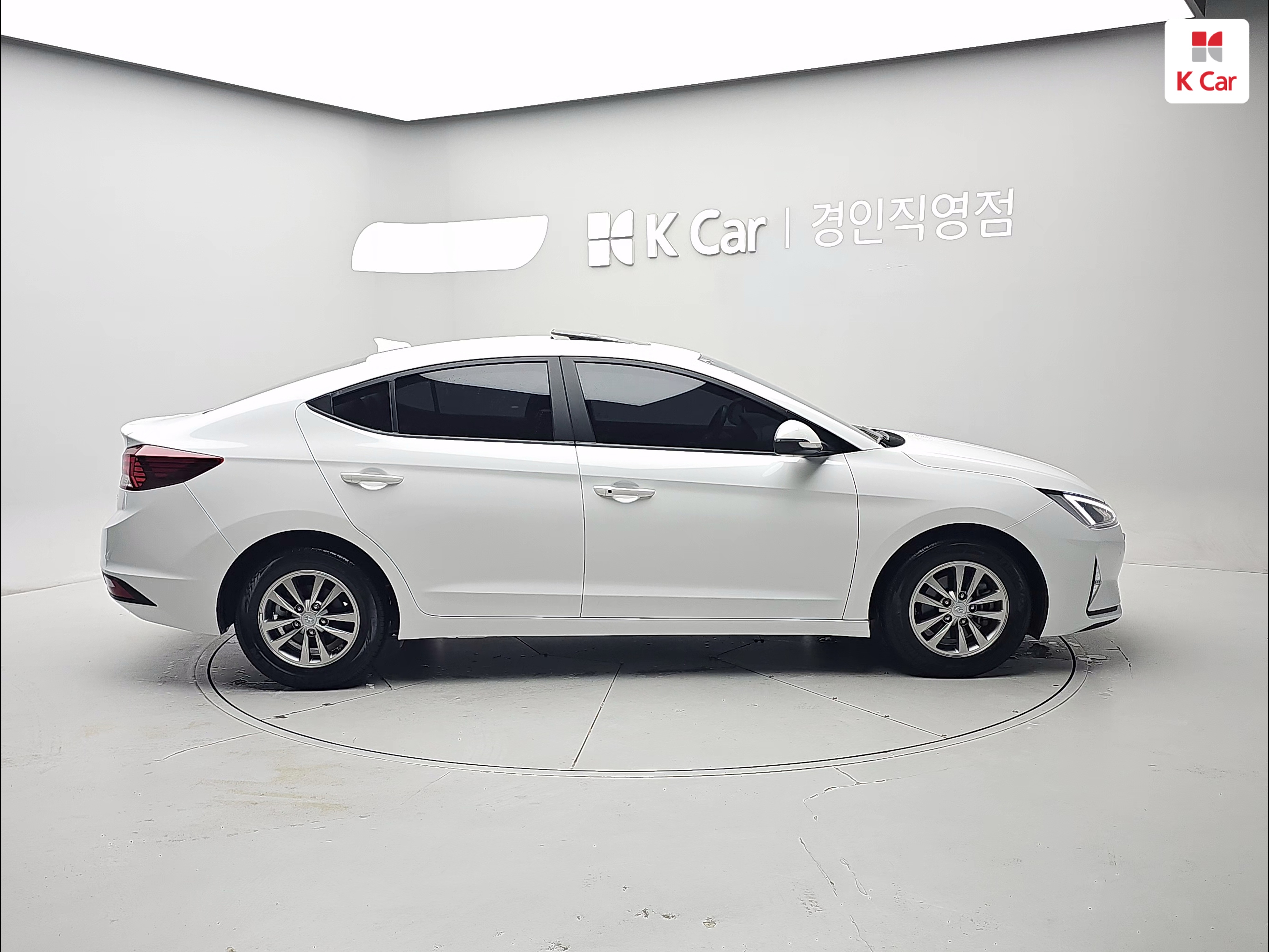 HYUNDAI The New Avante AD 1.6 Gasoline