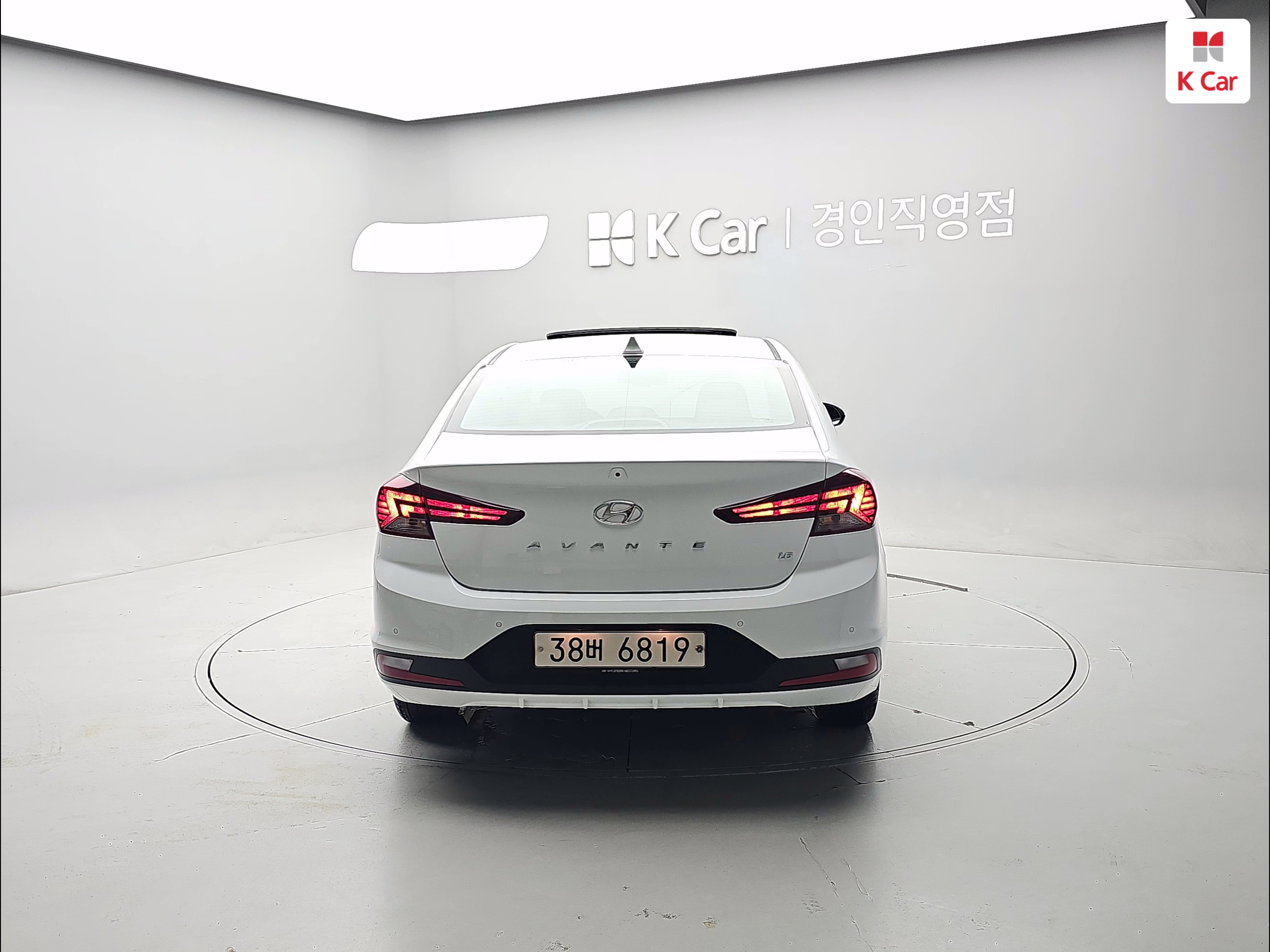 HYUNDAI The New Avante AD 1.6 Gasoline
