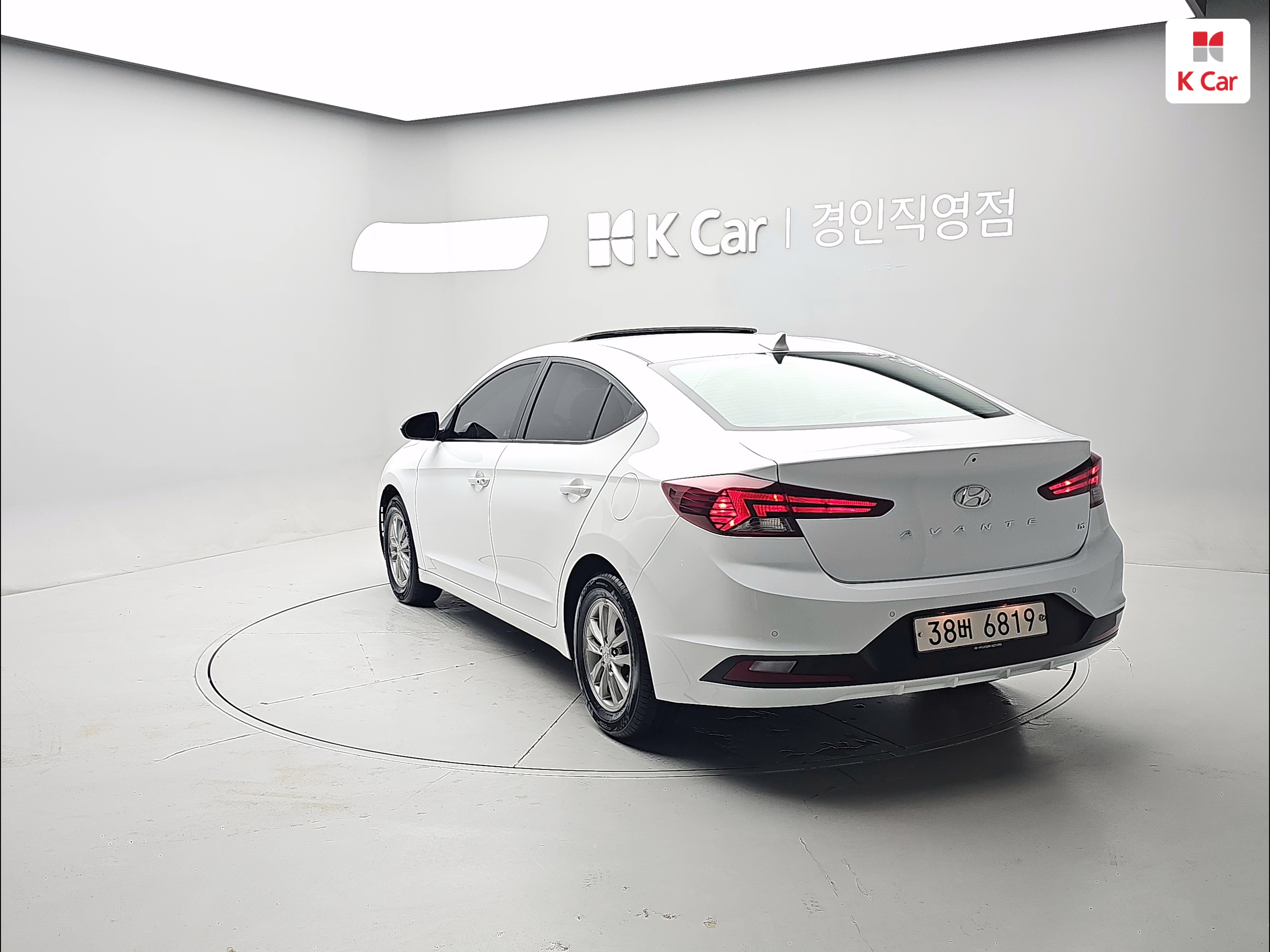 HYUNDAI The New Avante AD 1.6 Gasoline