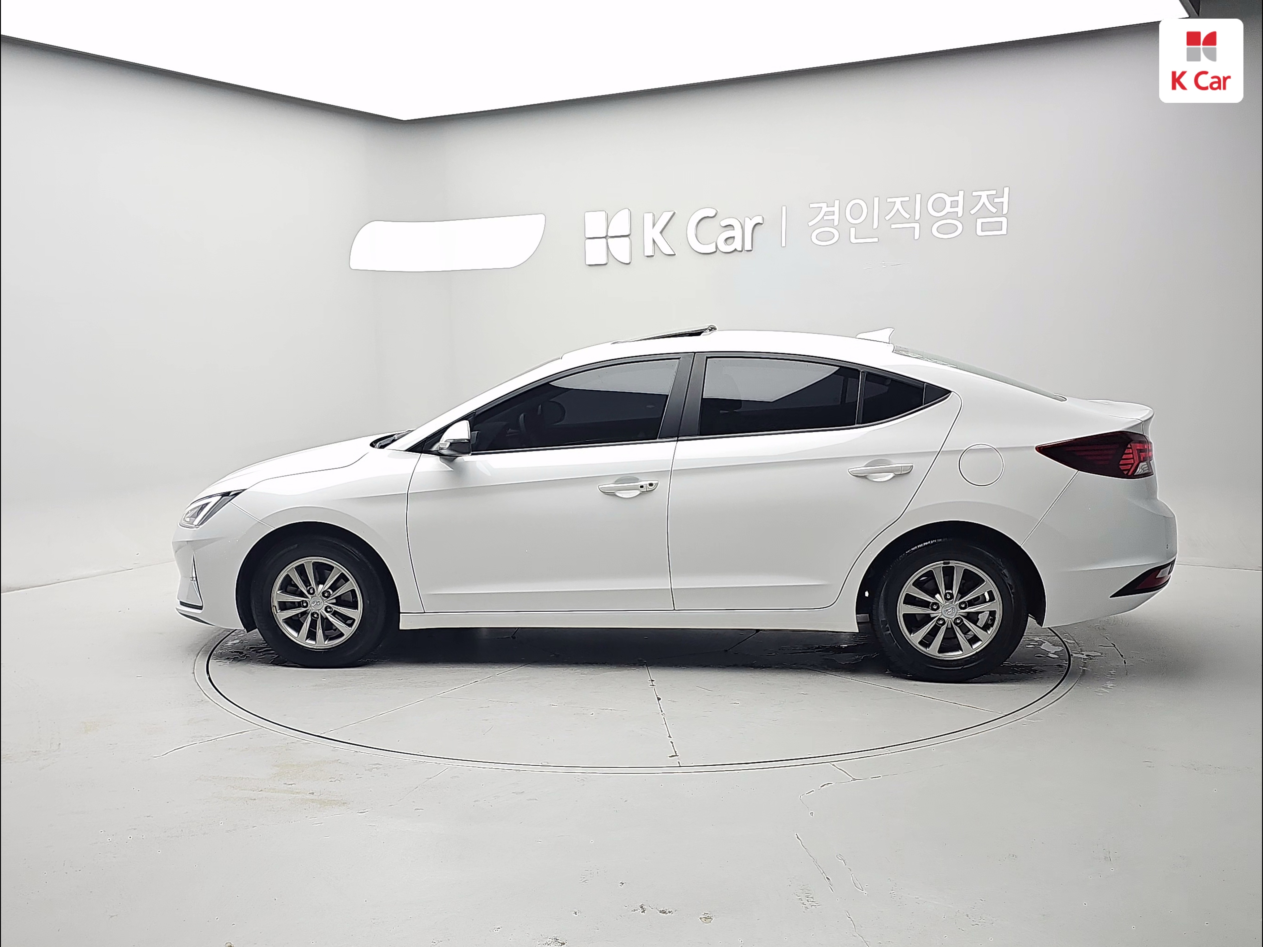 HYUNDAI The New Avante AD 1.6 Gasoline