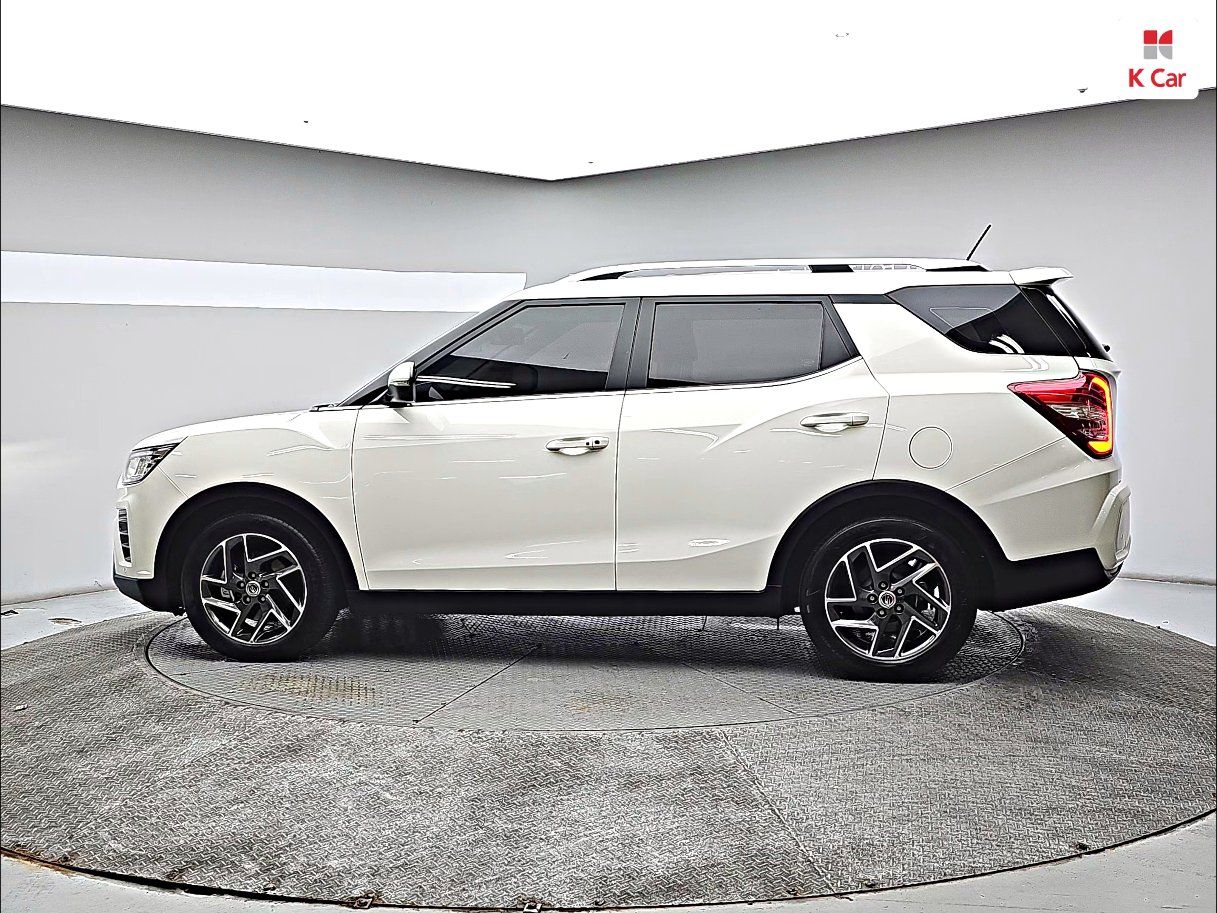KG MOBILITY(SSANGYONG) New Tivoli Air 1.5 Gasoline