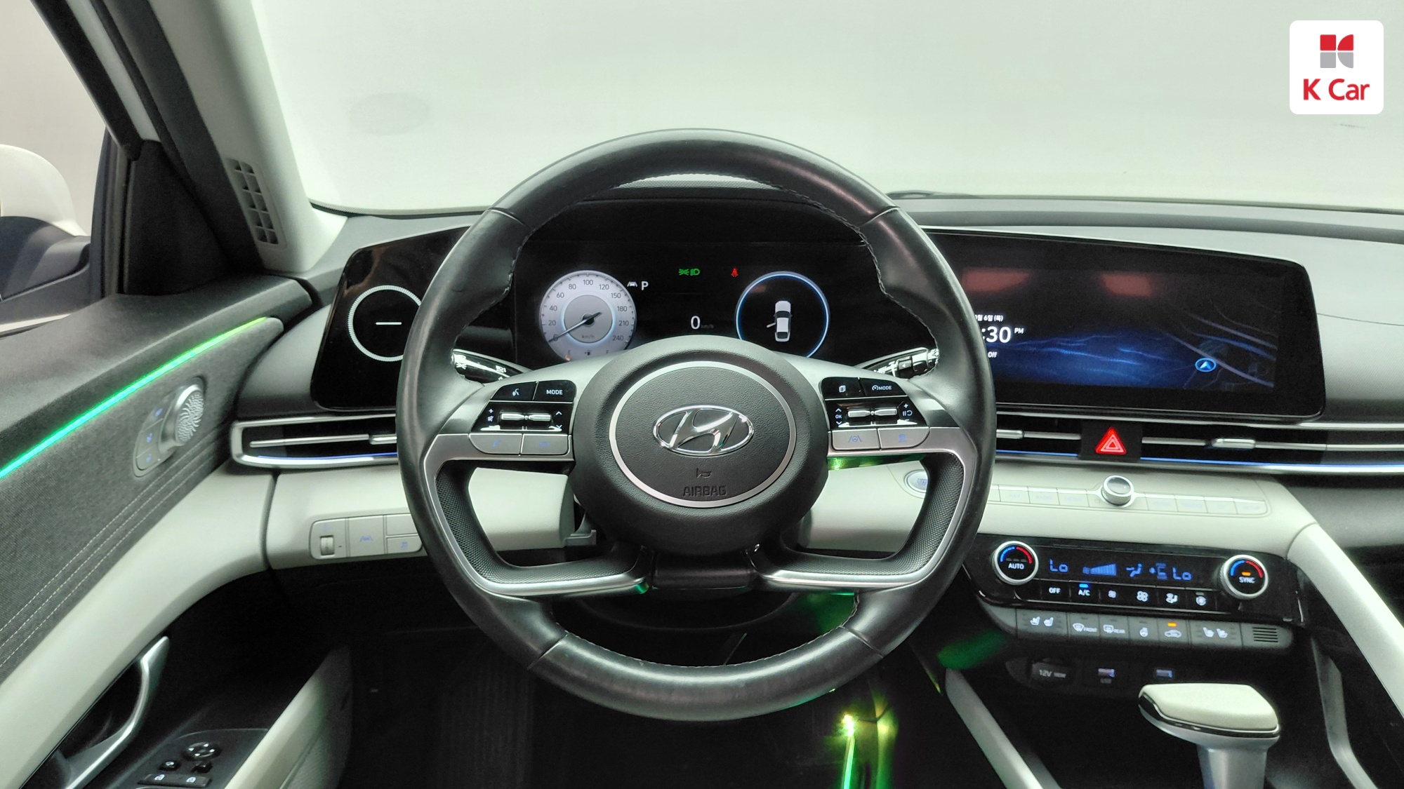 Hyundai Avante бензин 1.6 Inspiration, миниатюра 3
