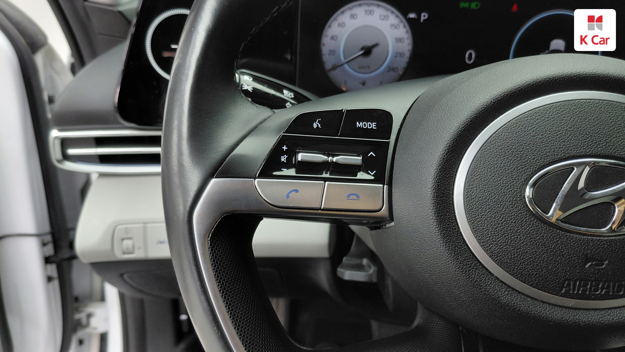 Hyundai Avante бензин 1.6 Inspiration, миниатюра 5