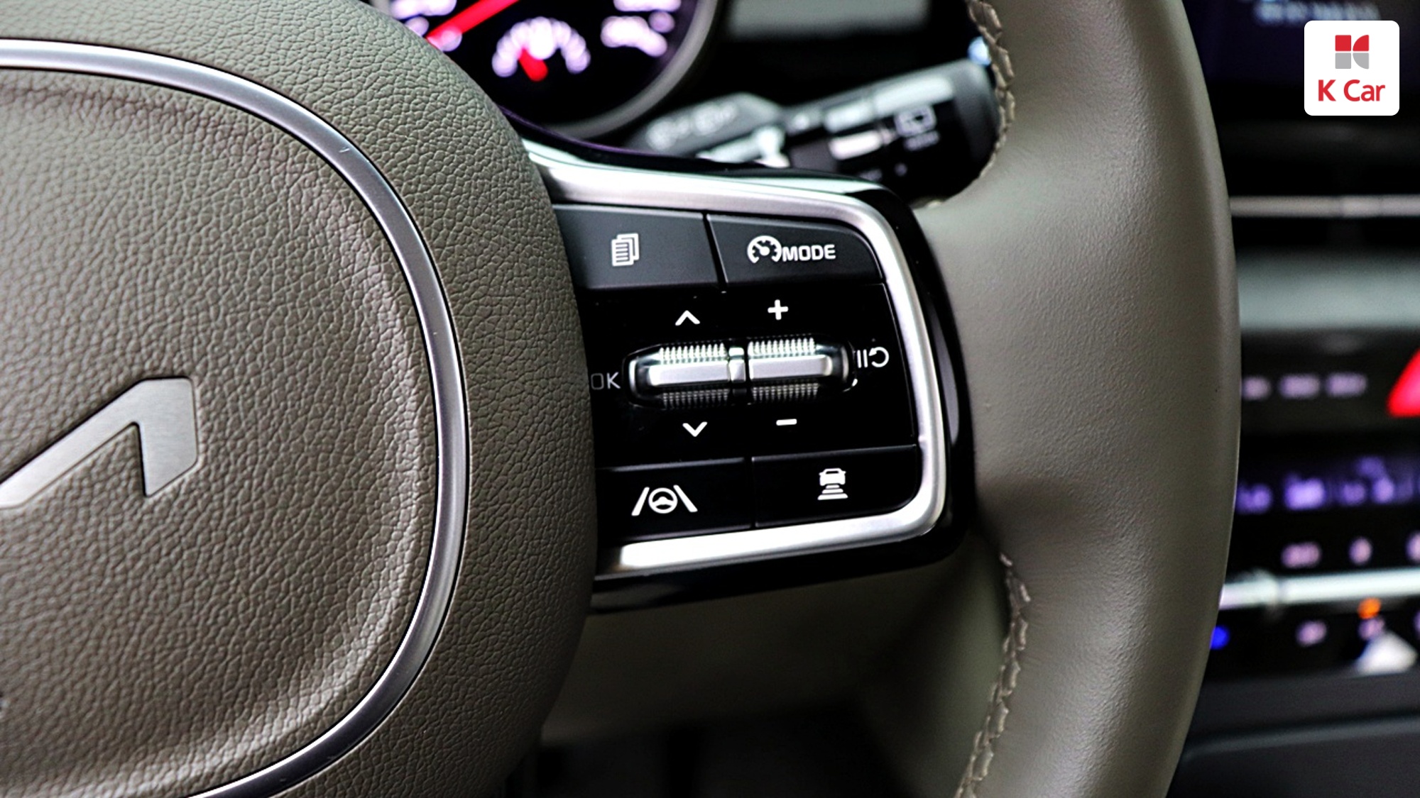 Kia Carnival дизель 2.2 (9 мест) Prestige, миниатюра 17