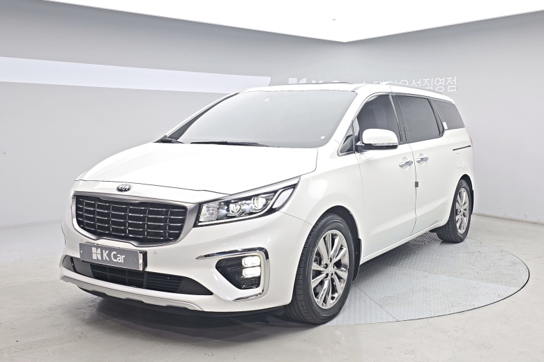 Kia Carnival 9 мест Prestige