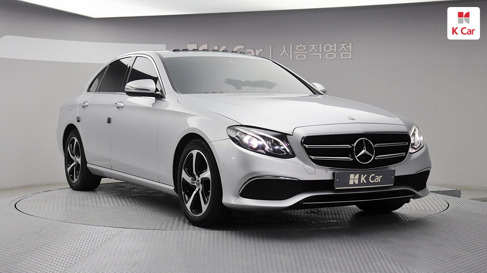 Mercedes-Benz E-Class E250, миниатюра 4