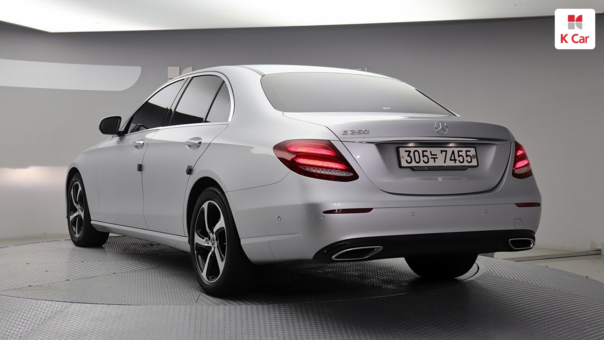 Mercedes-Benz E-Class E250, миниатюра 6