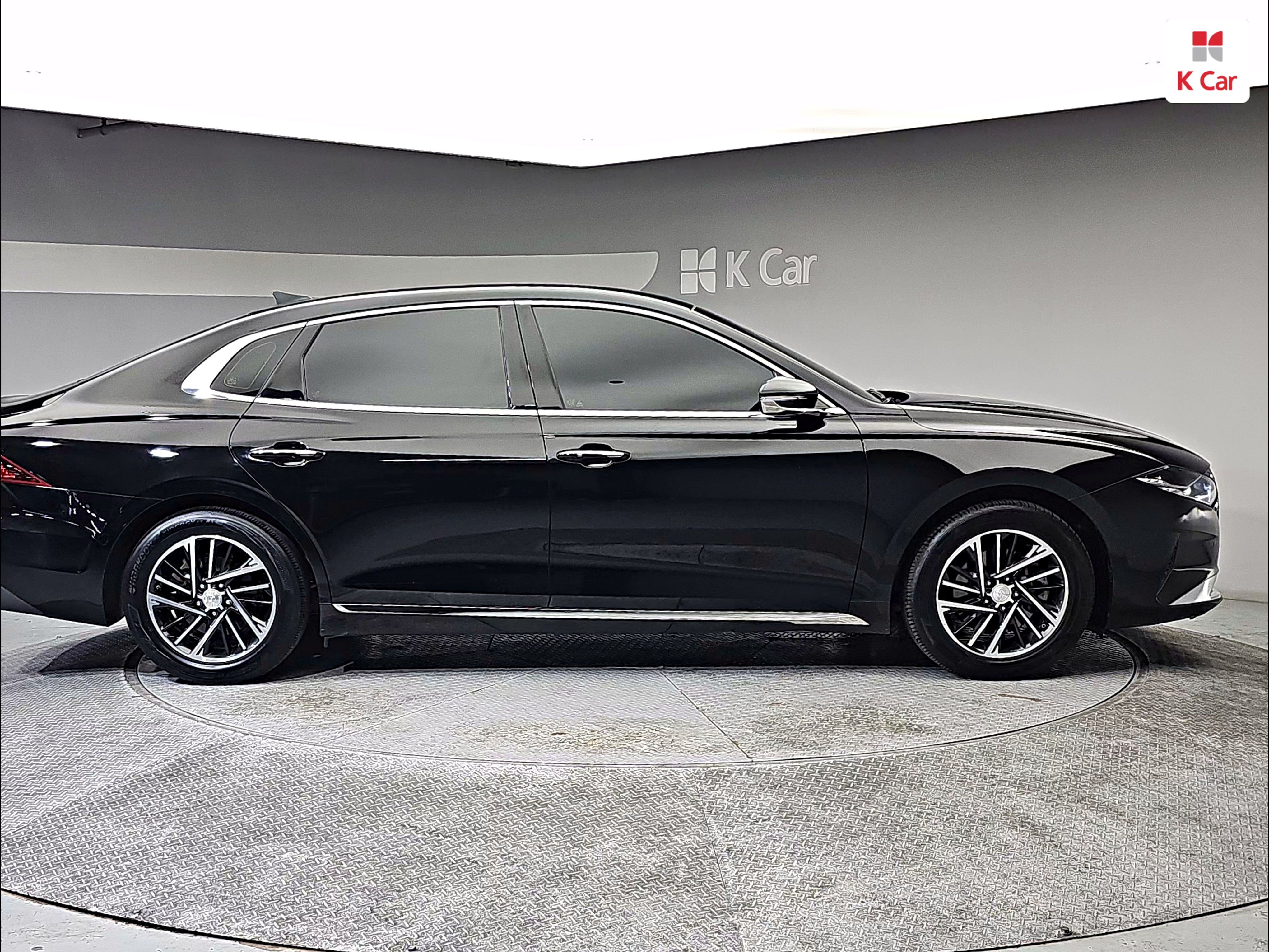 HYUNDAI The New Grandeur IG LPi 3.0
