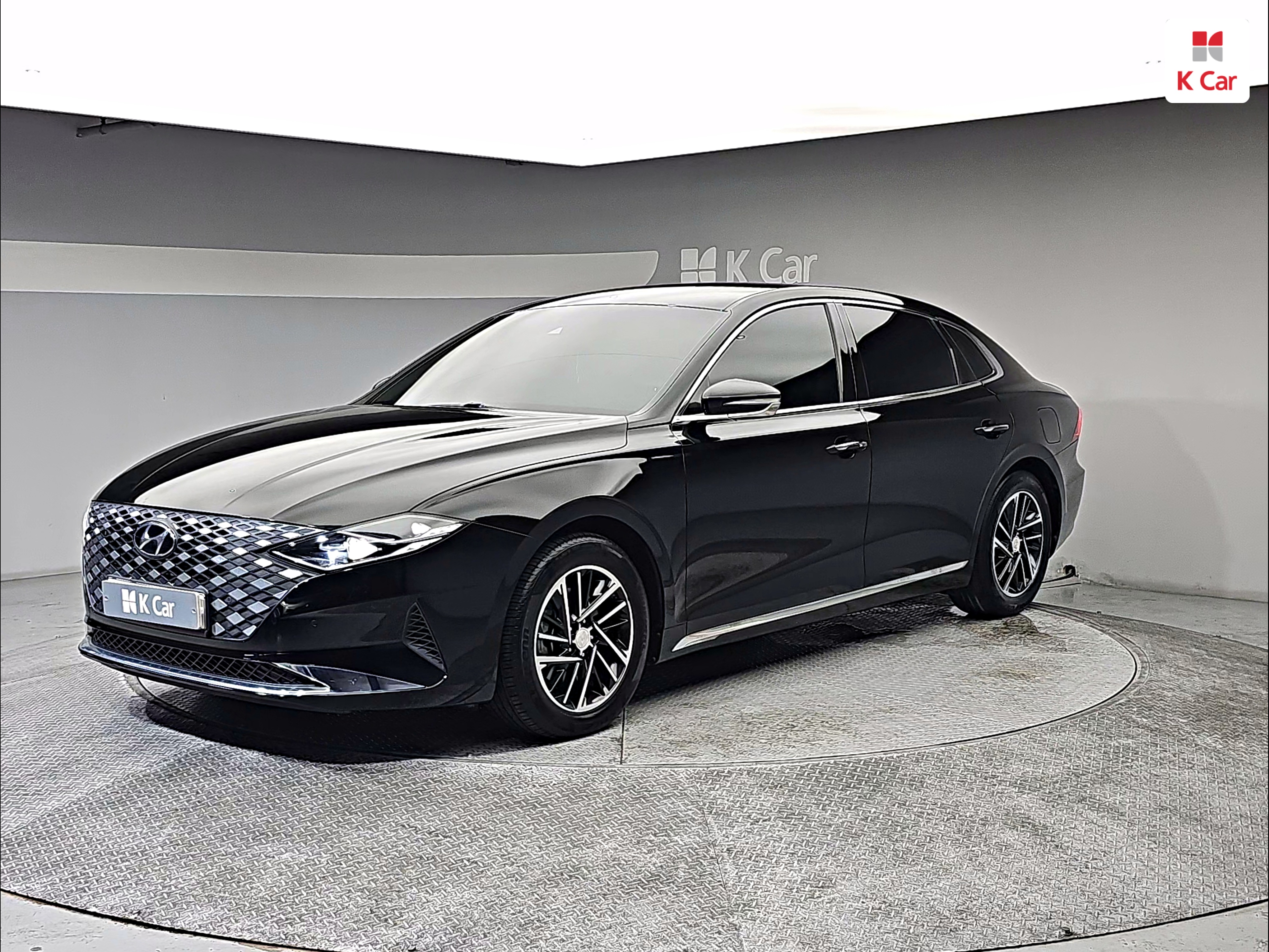 HYUNDAI The New Grandeur IG LPi 3.0