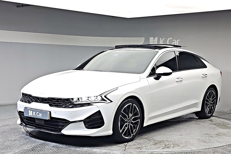 Kia K5 бензин Turbo 1.6 Signature