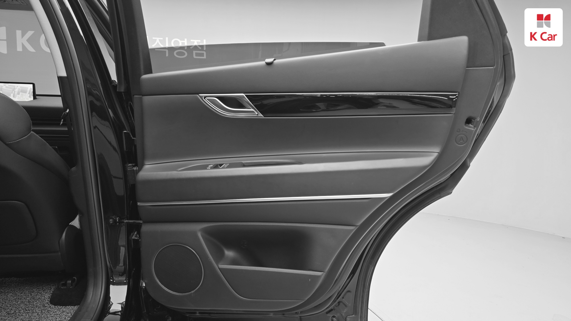 Genesis GV80 дизель 3.0 AWD (5 мест), миниатюра 28