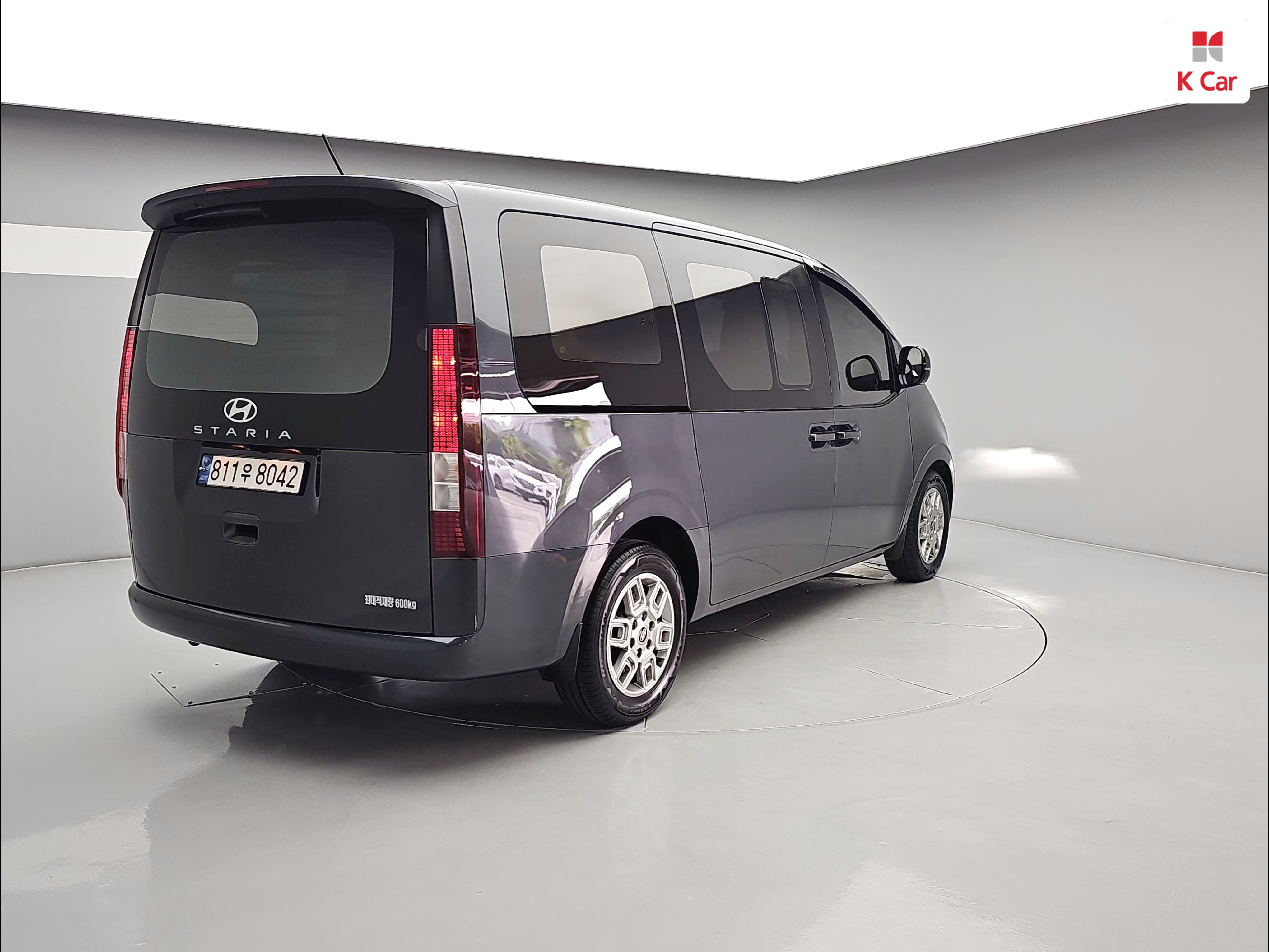 HYUNDAI Staria 3.5 LPG Cargo 5-Seater