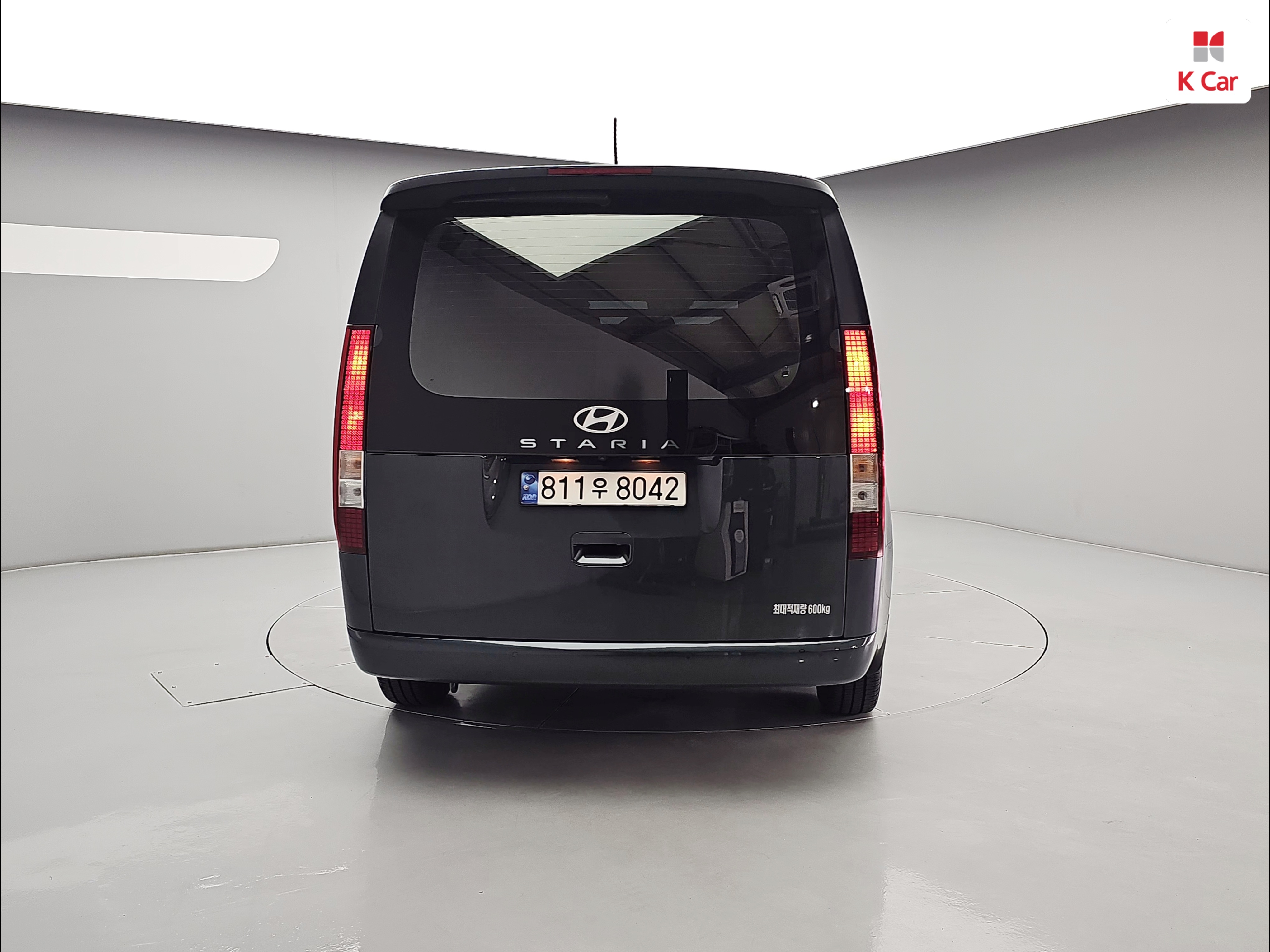 HYUNDAI Staria 3.5 LPG Cargo 5-Seater