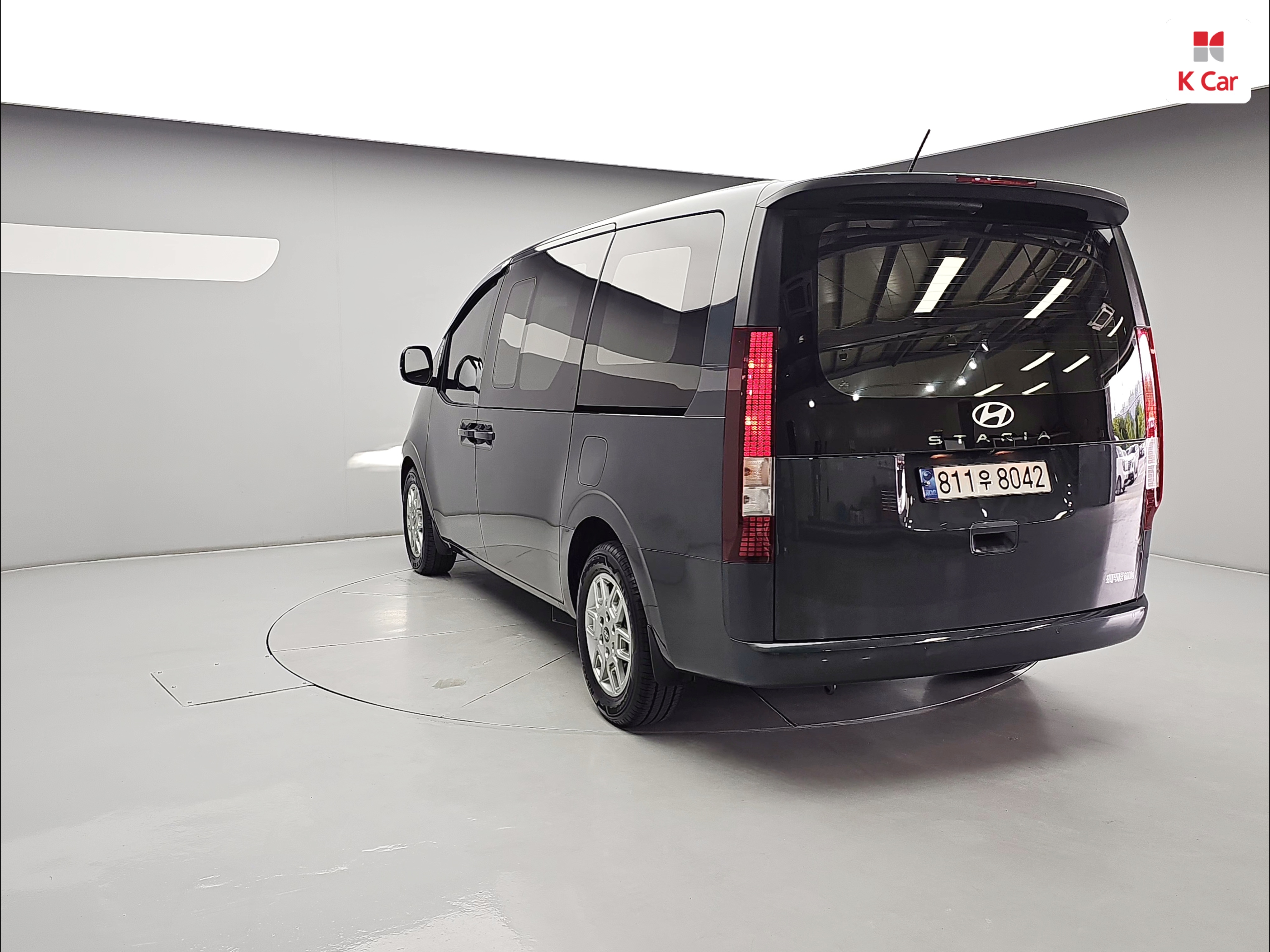 HYUNDAI Staria 3.5 LPG Cargo 5-Seater