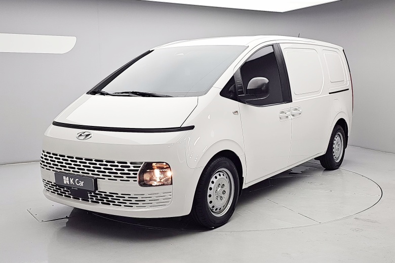 Hyundai Staria дизель 2.2 3 мест