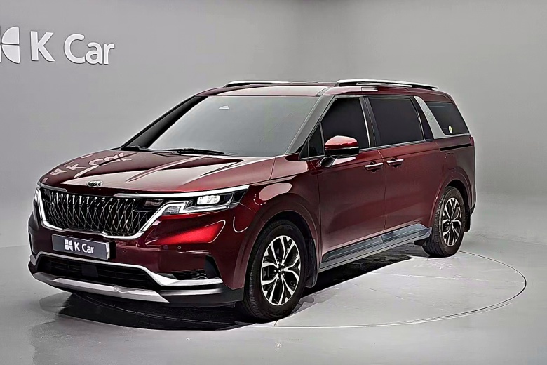 Kia Carnival дизель 2.2 (9 мест) Prestige