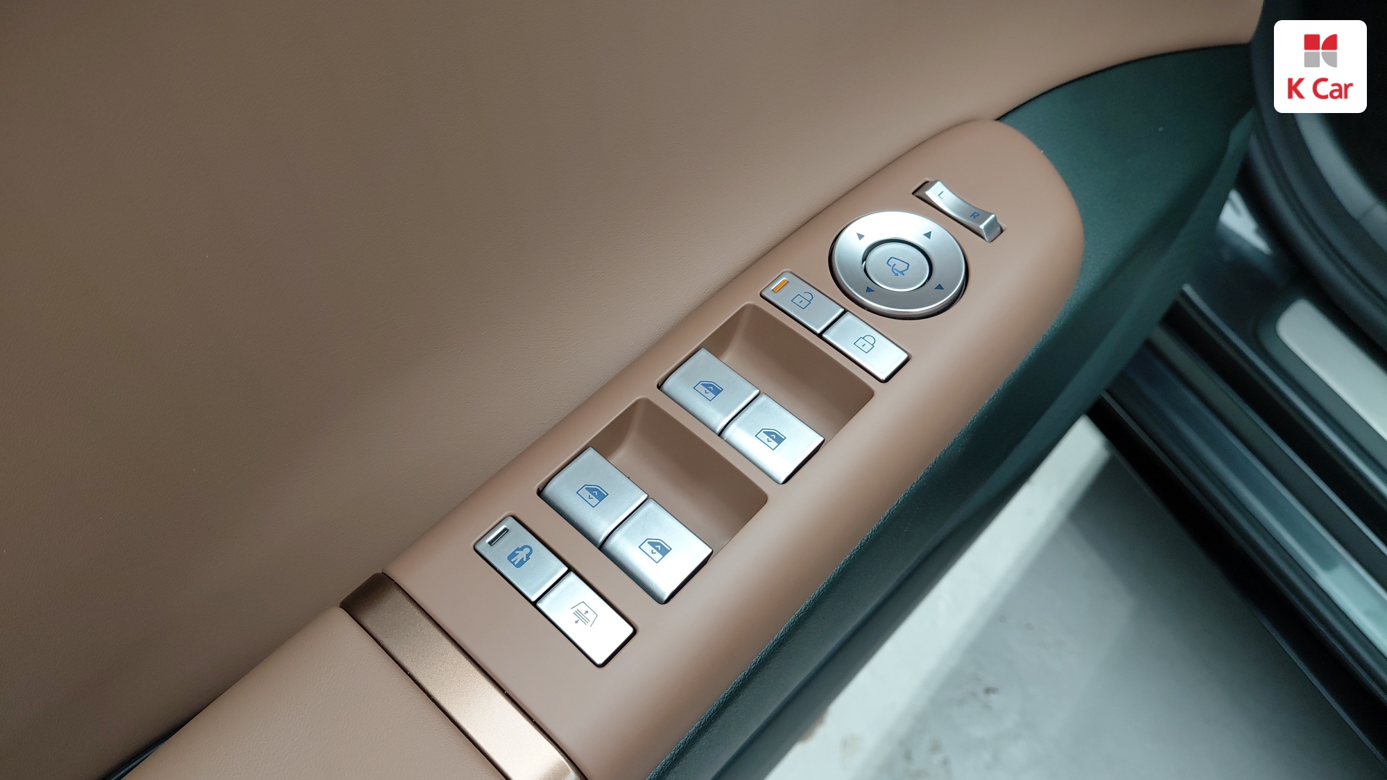 Hyundai Grandeur бензин 3.5 2WD Calligraphy, миниатюра 5