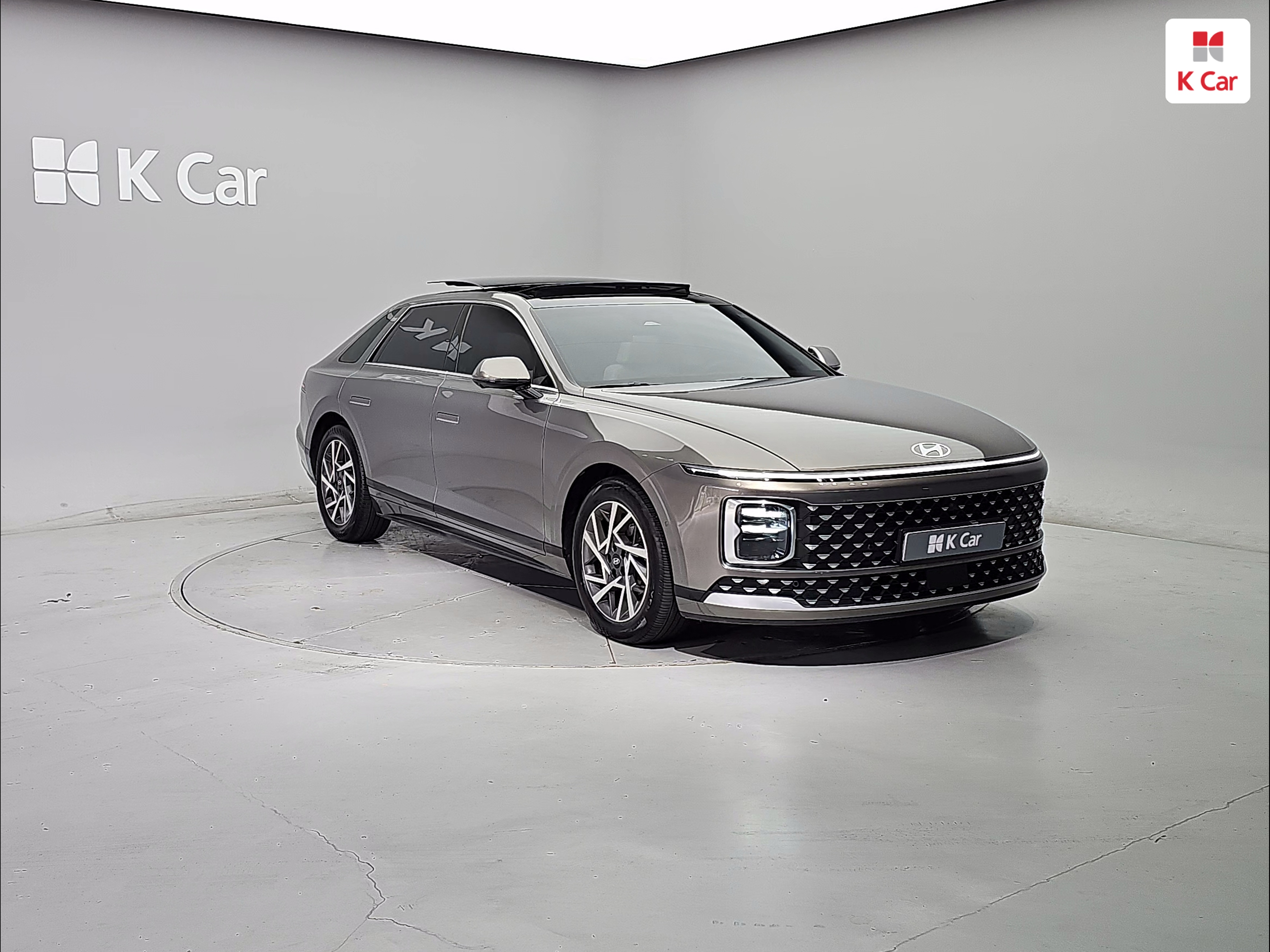 HYUNDAI The All New Grandeur Hybrid 1.6 Hybrid