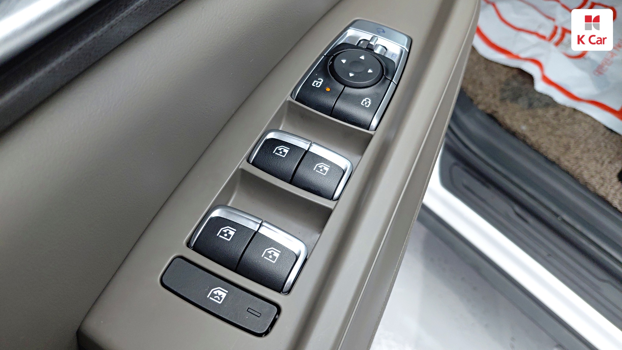 Kia Carnival бензин Turbo 1.6 7 мест, миниатюра 6