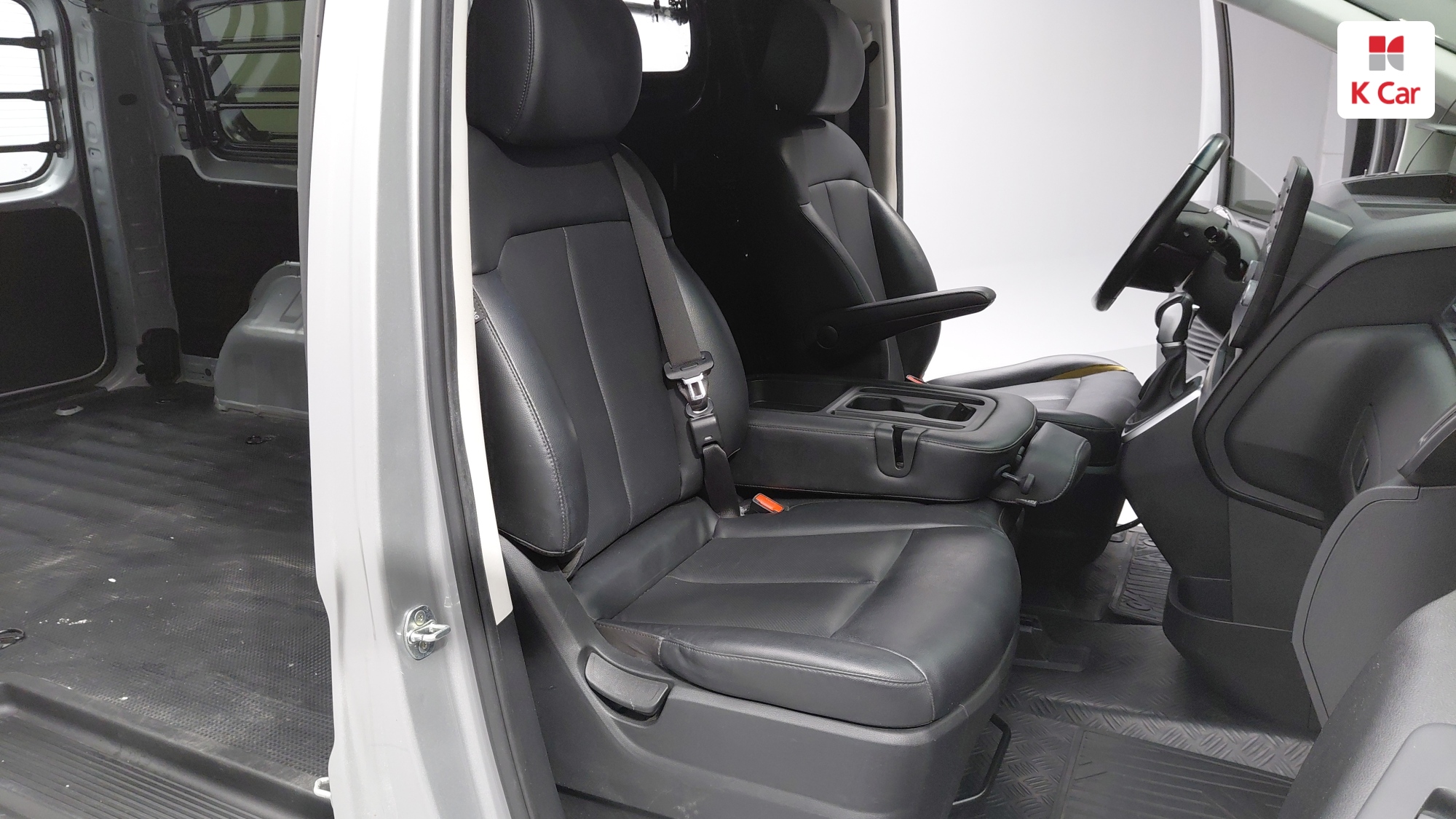 Hyundai Staria дизель 2.2 3 мест Modern, миниатюра 17