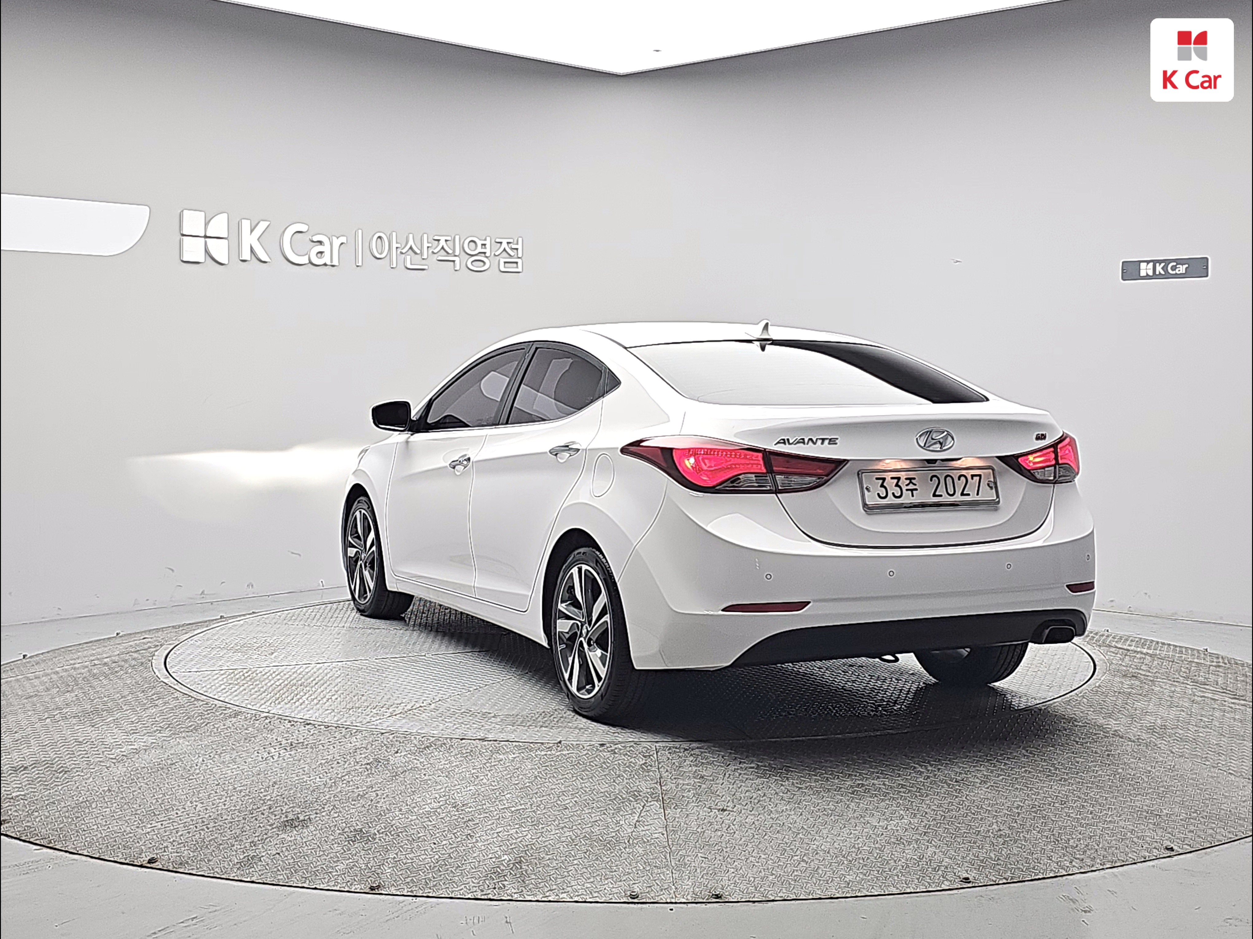 HYUNDAI The New Avante MD 1.6 GDI