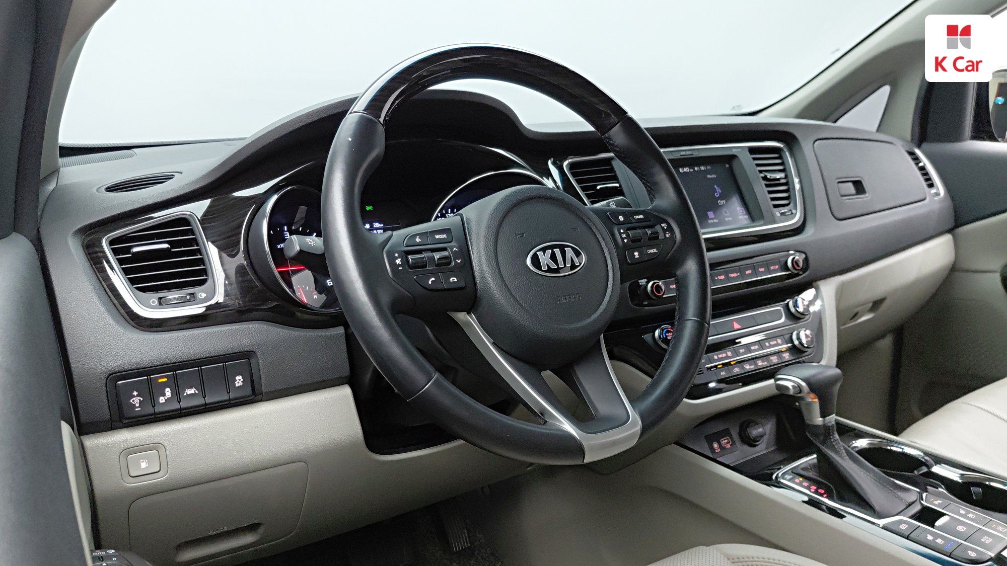 Kia Carnival 7 мест VIP, миниатюра 3