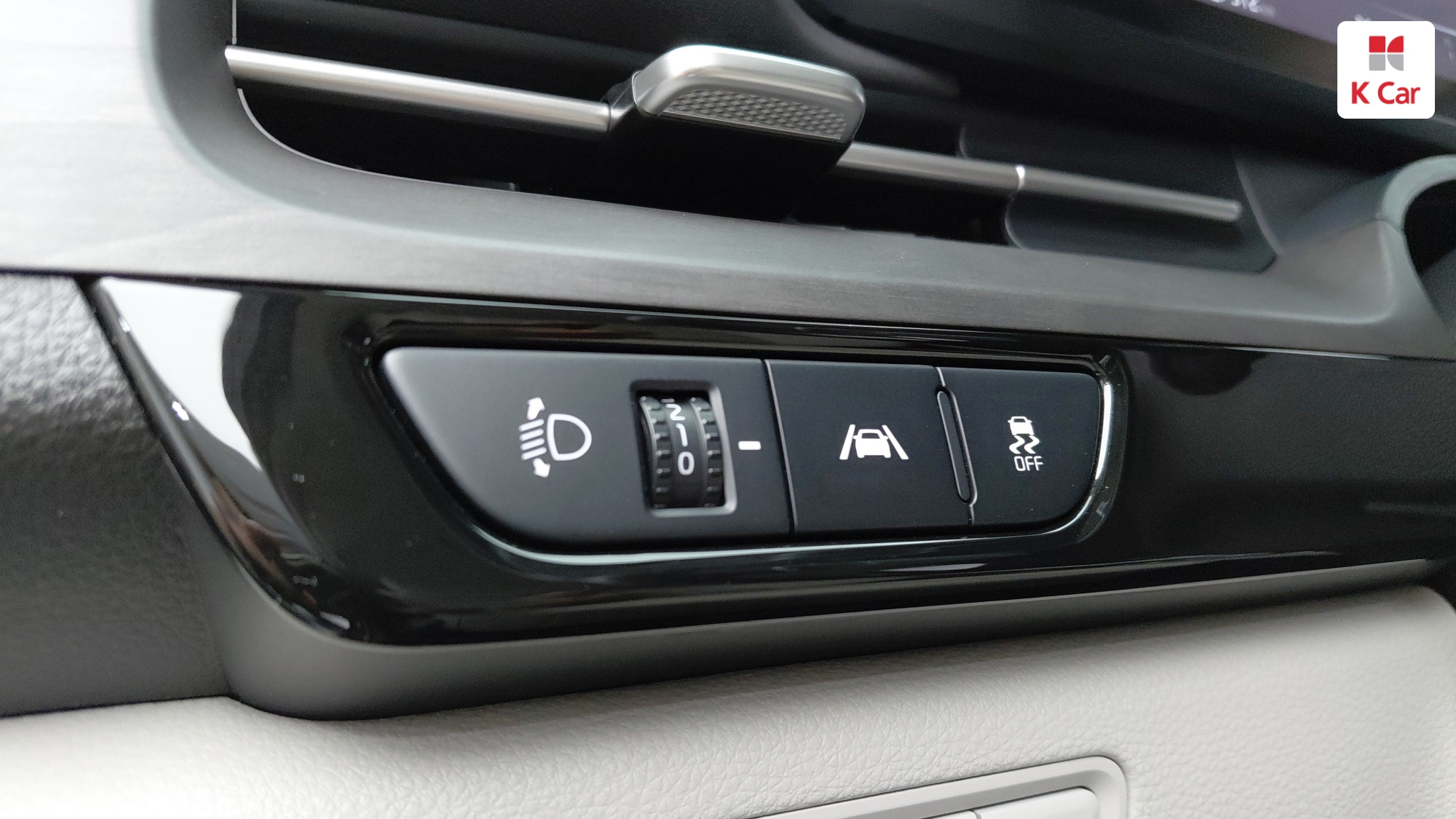 Kia Carnival дизель 2.2 (9 мест) Signature, миниатюра 15