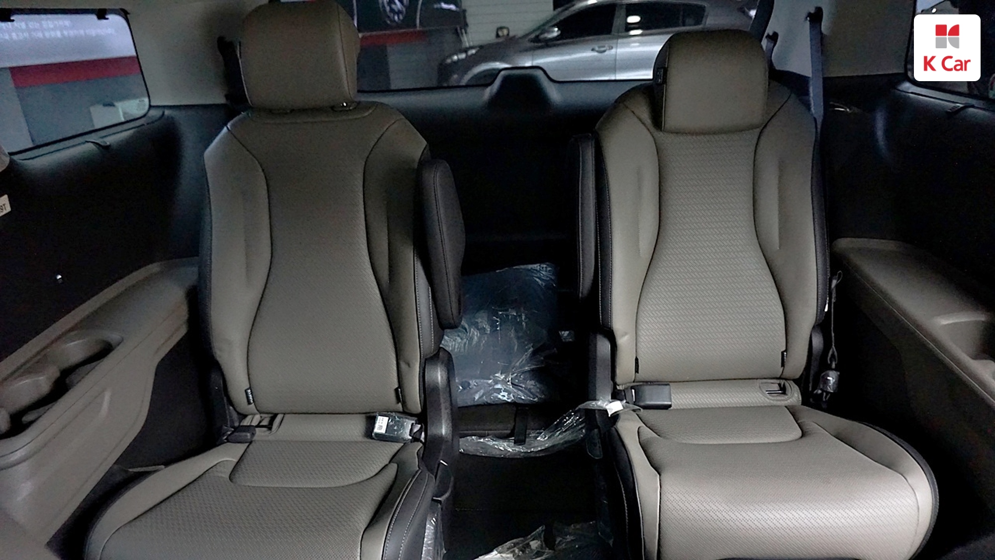 Kia Carnival бензин Turbo 1.6 9 мест Signature, миниатюра 10