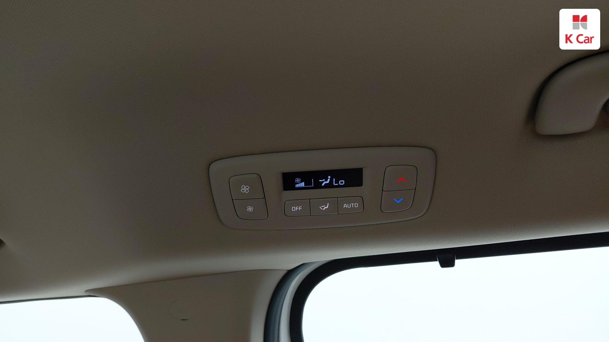 Kia Carnival дизель 2.2 (9 мест), миниатюра 16