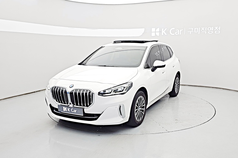 BMW 2 (U06) 220i