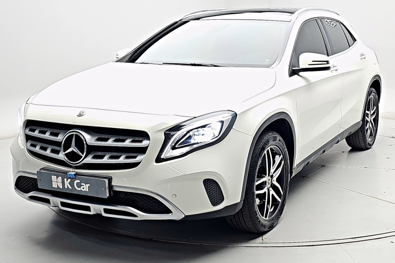 Mercedes-Benz GLA-Class