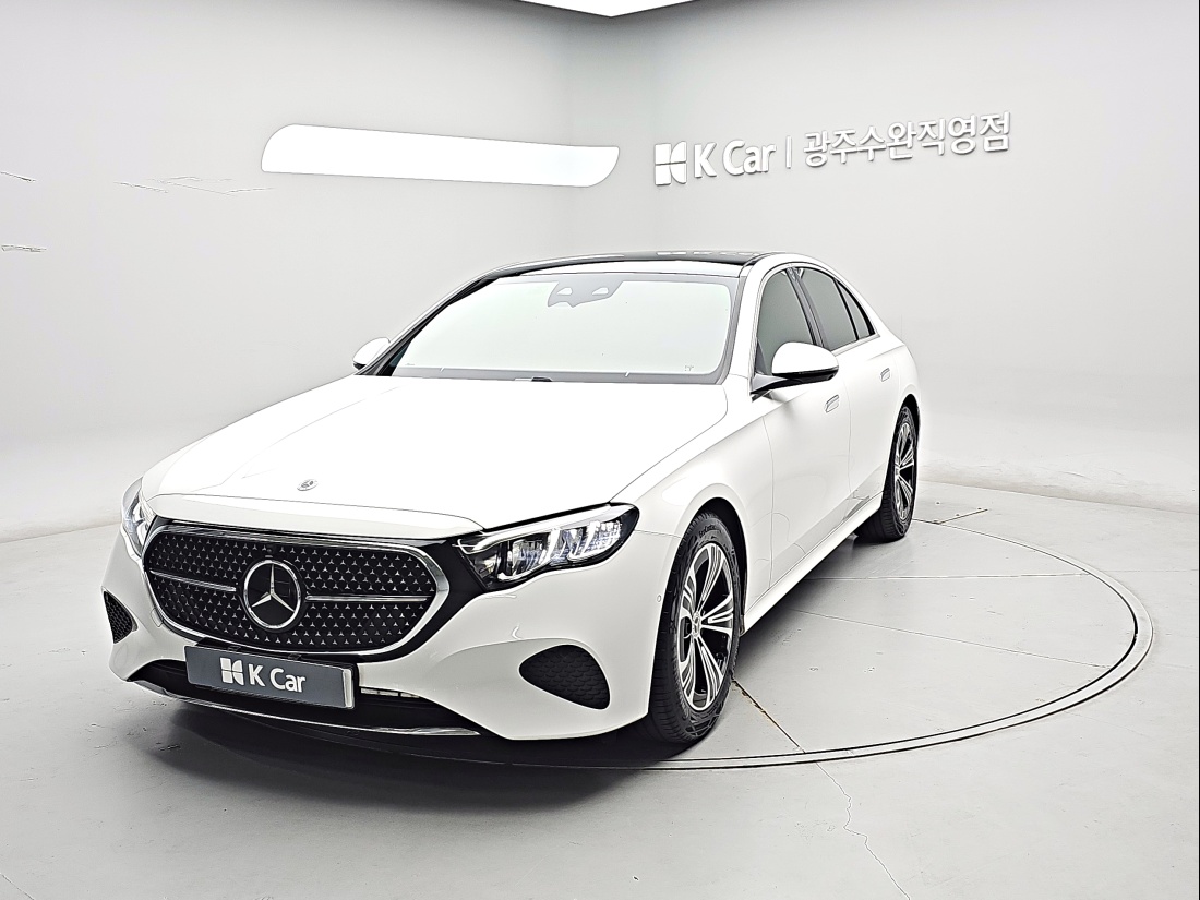 Mercedes-Benz E-Class W214 360°