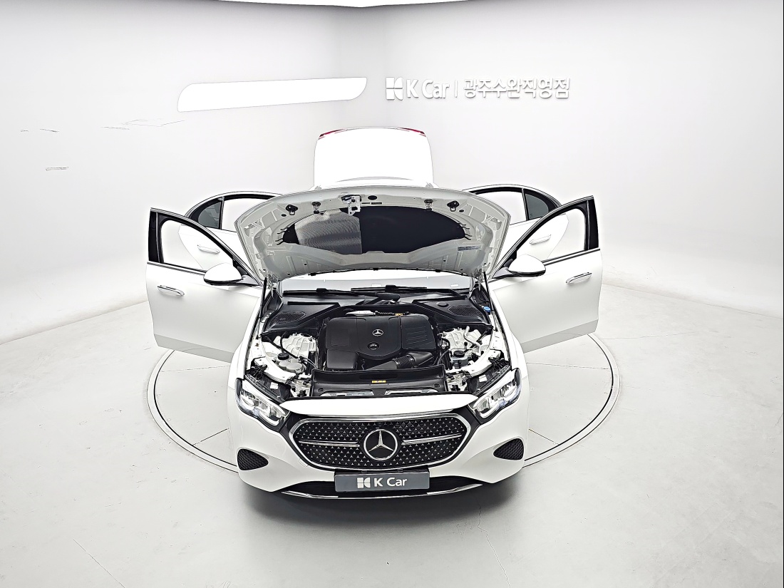Mercedes-Benz E-Class W214 Petrol 2.0 — 5