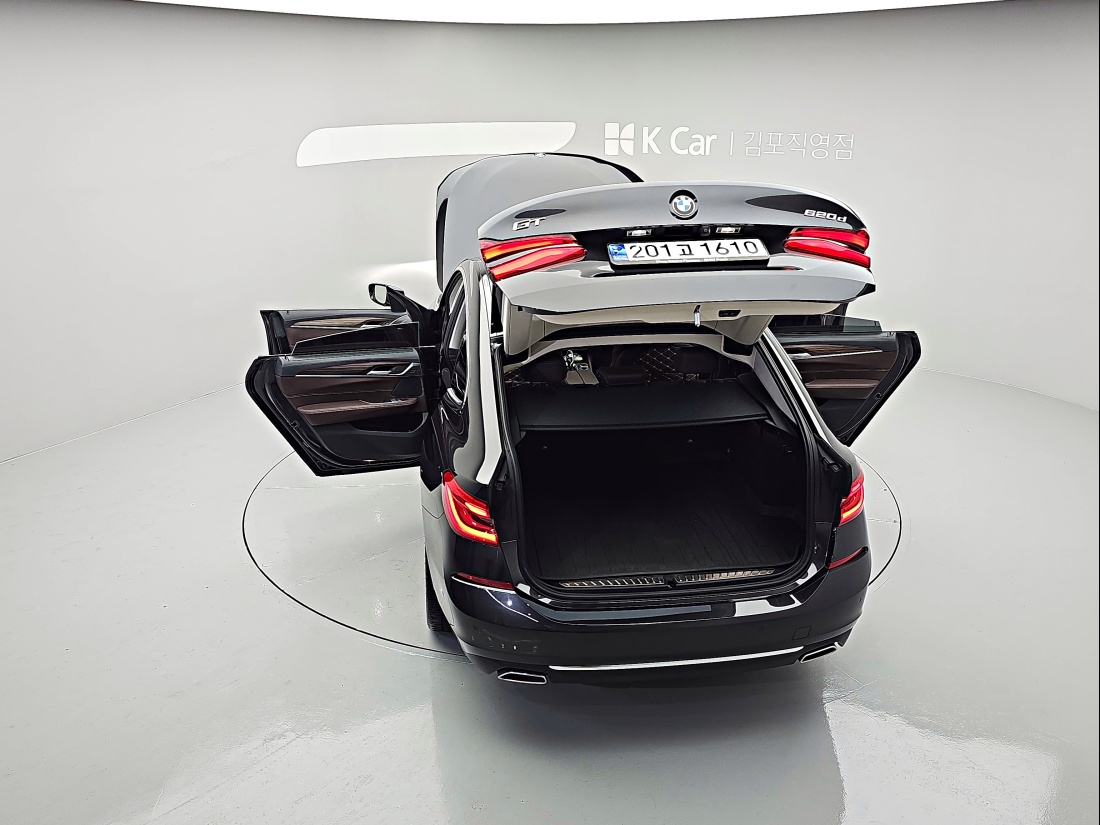 BMW 6 Series GT 620d Luxury — 6