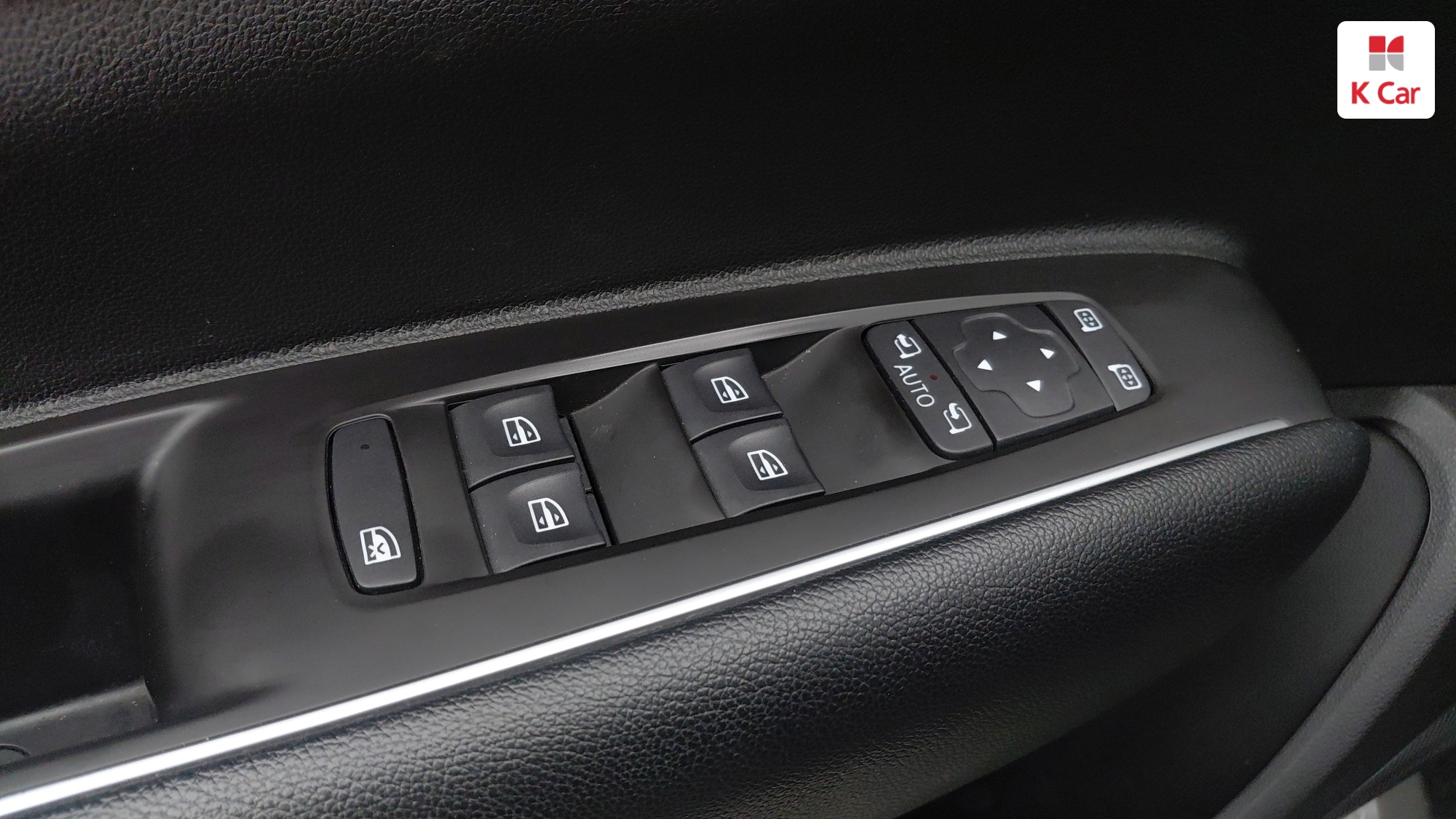 Renault QM6 бензин 2.0 2WD LE Signature, миниатюра 18