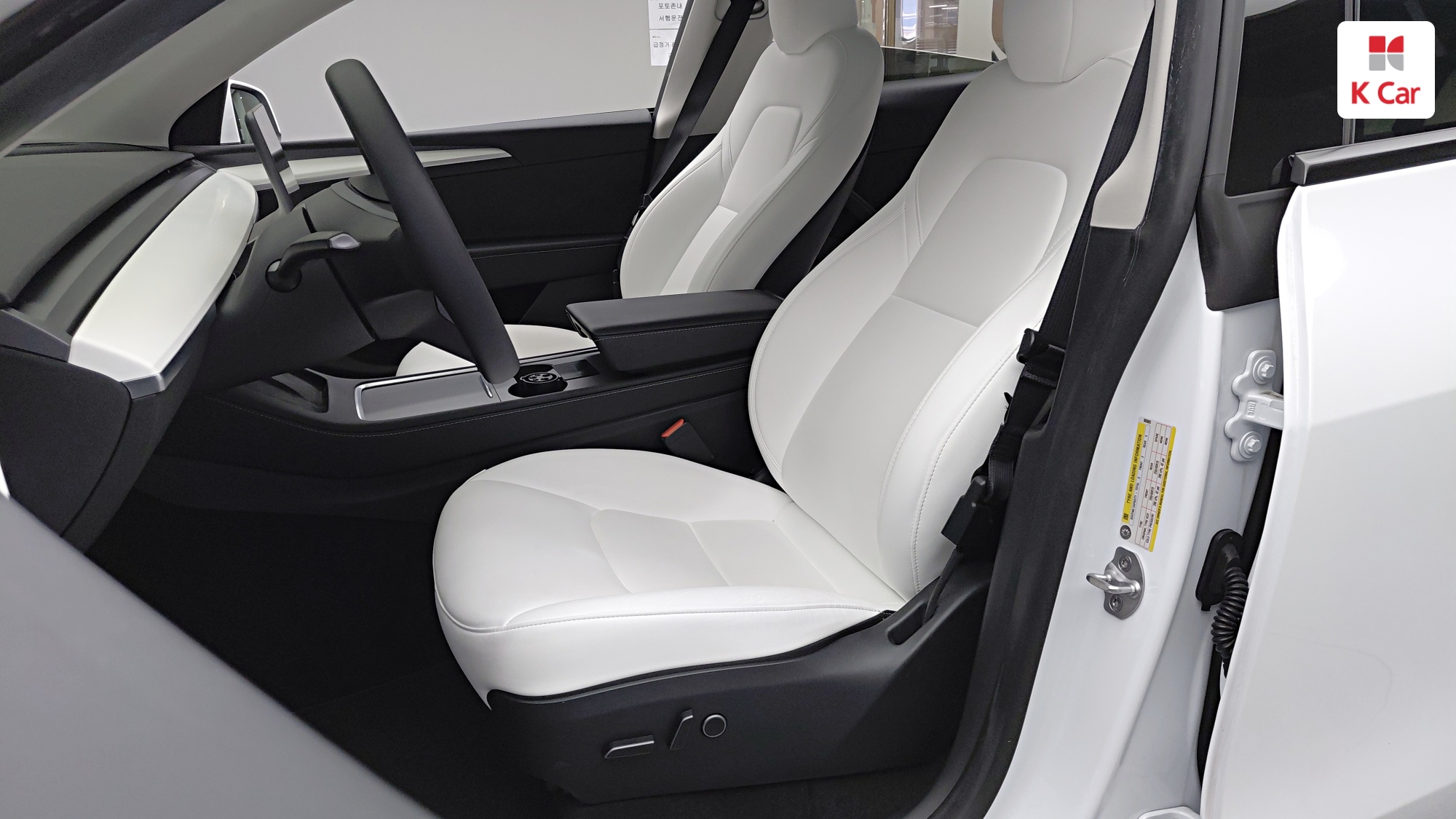Tesla Y RWD, миниатюра 3
