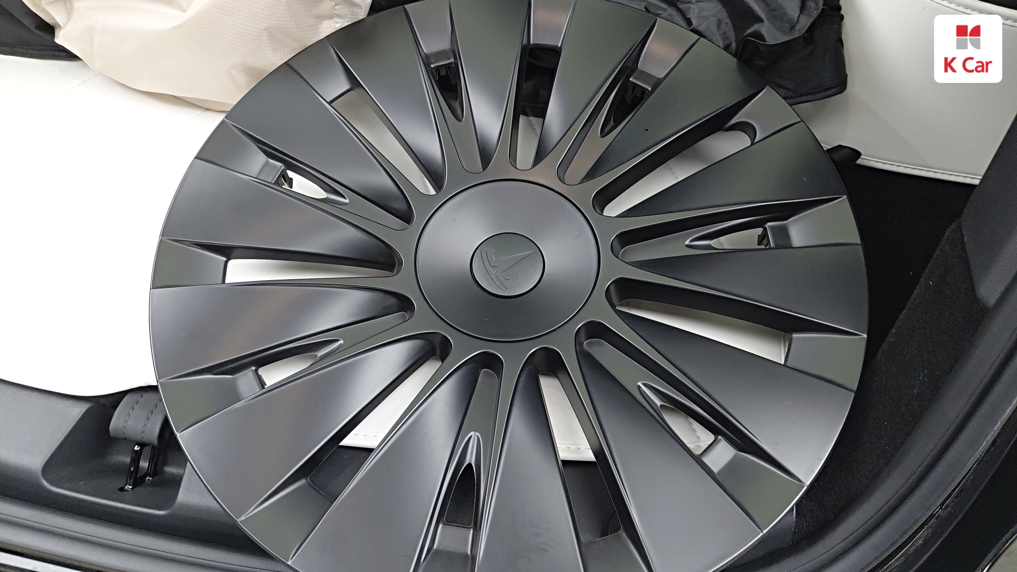 Tesla Y RWD, миниатюра 17