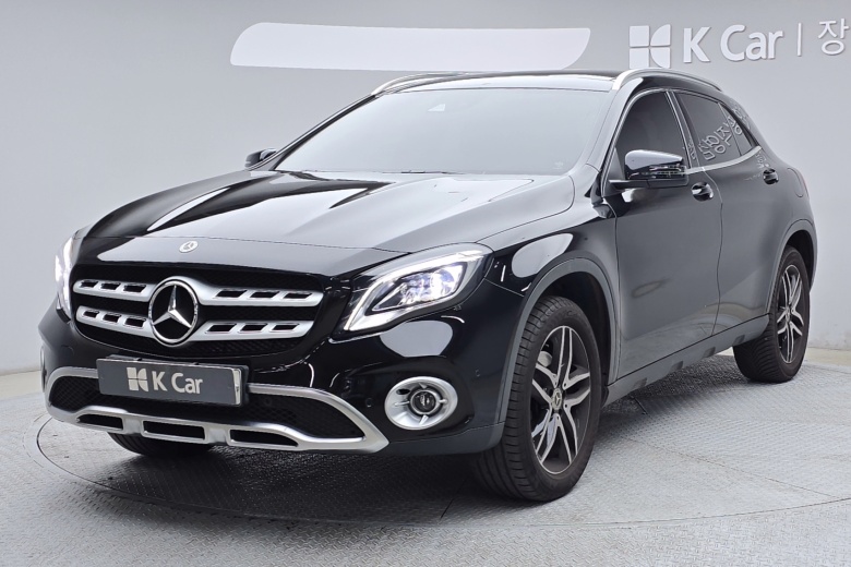 Mercedes-Benz GLA-Class