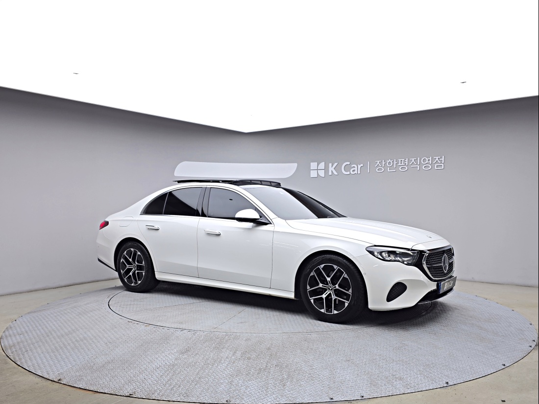 Mercedes-Benz E-Class W214 Petrol 2.0 — 2