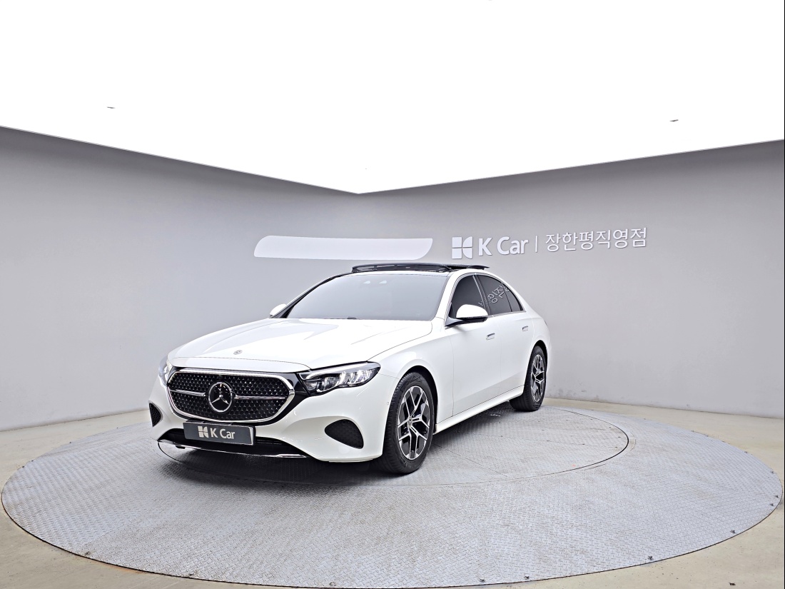 Mercedes-Benz E-Class W214 360°
