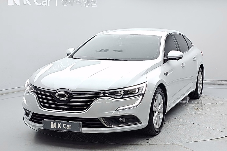Renault SM6
