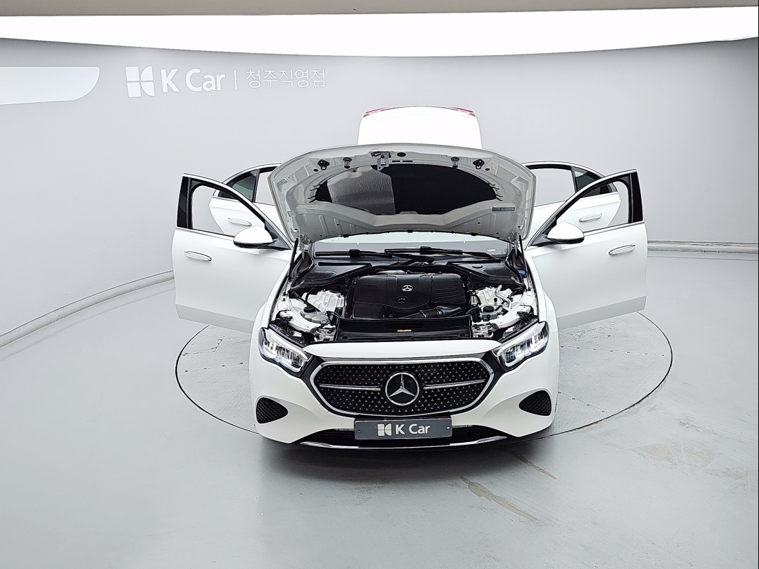 Mercedes-Benz E-Class W214 Petrol 2.0 — 5