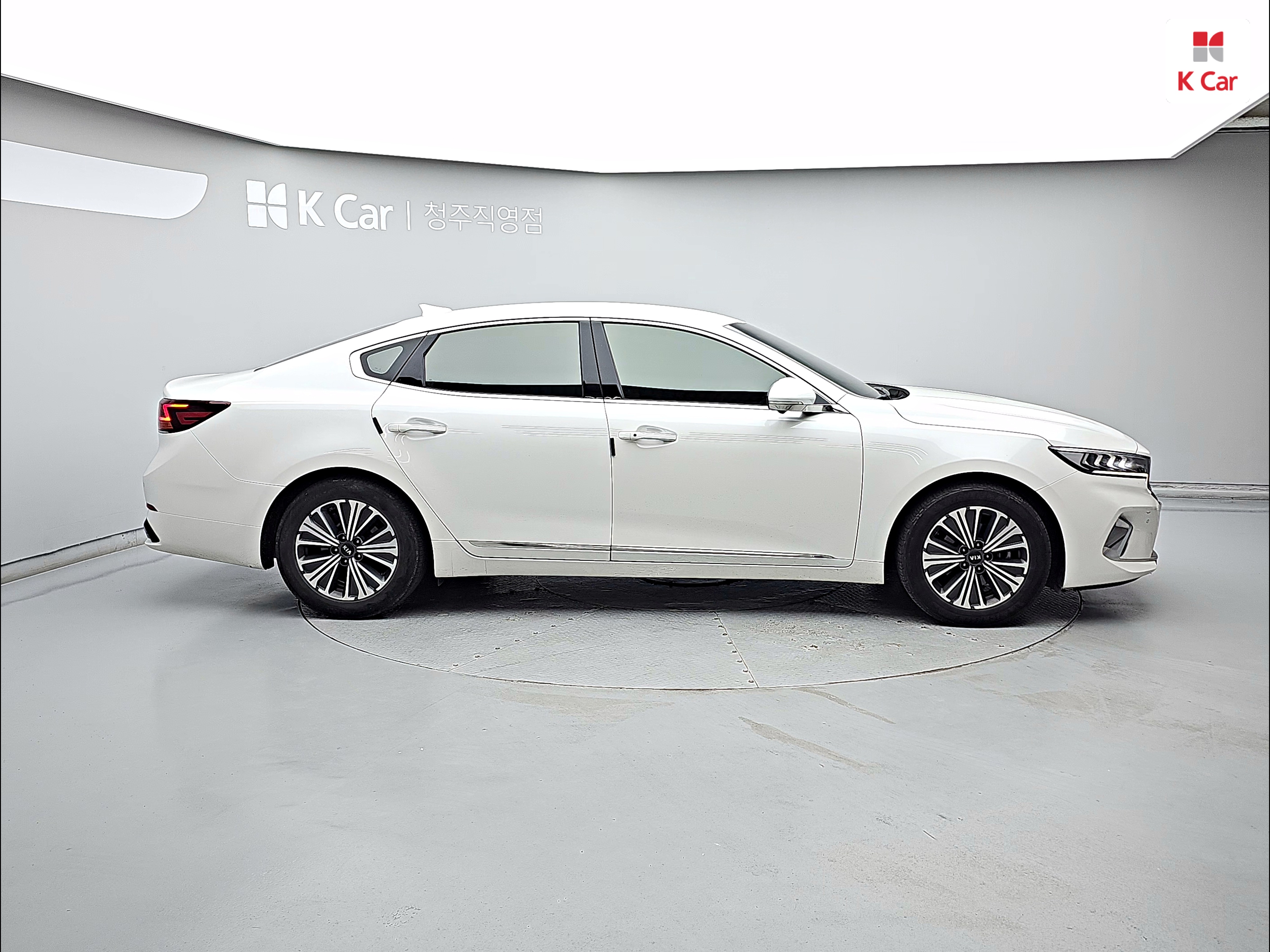 KIA K7 Premier Hybrid Signature