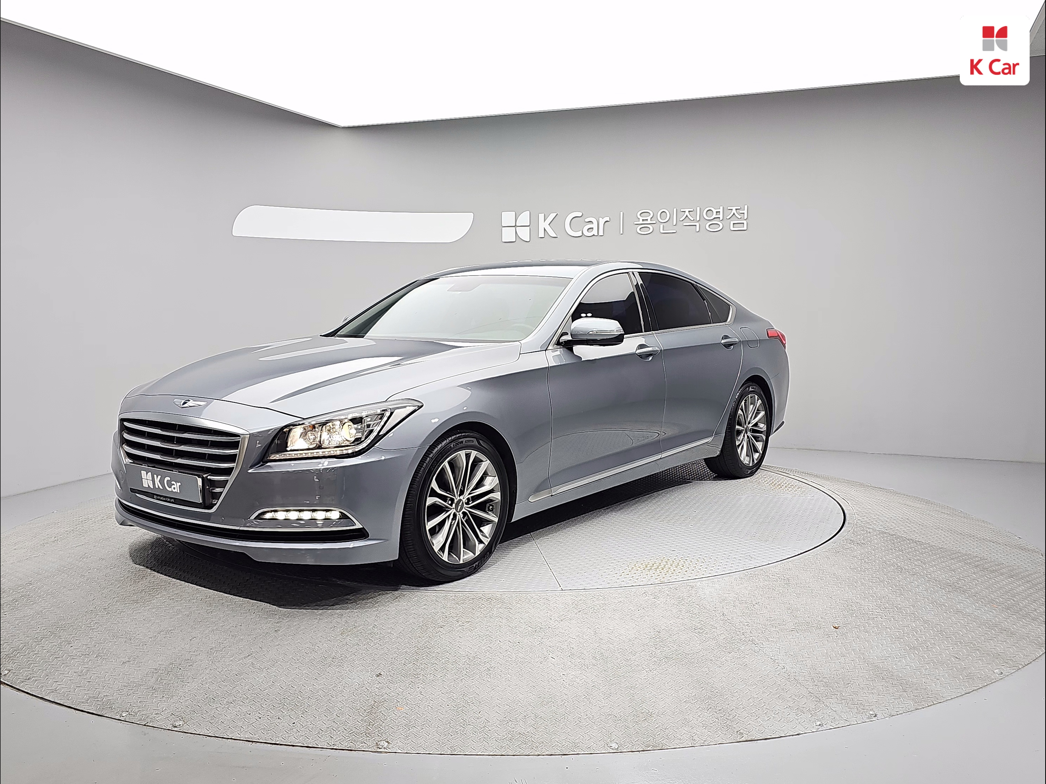 HYUNDAI Genesis DH G330