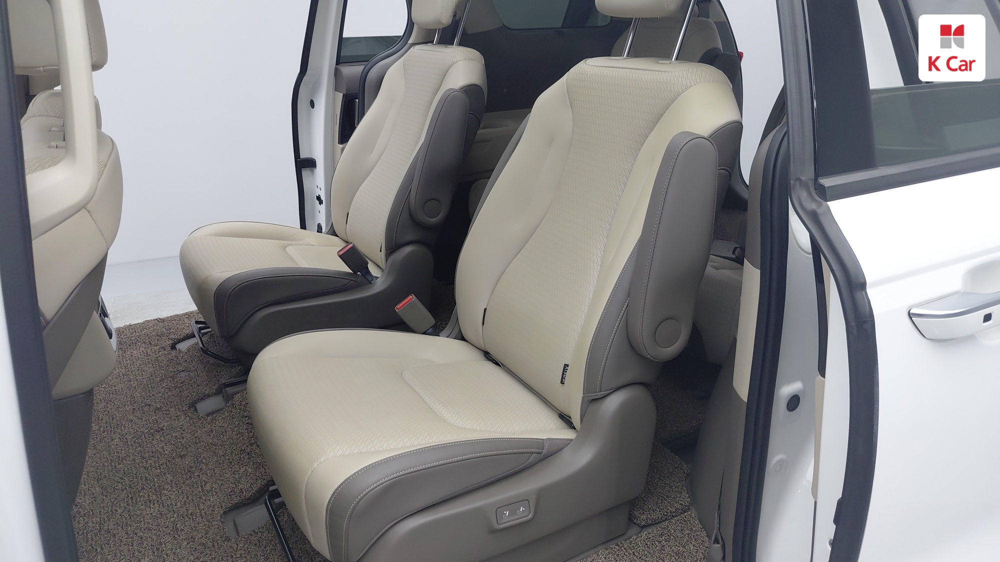 Kia Carnival бензин 3.5 (9 мест) Signature, миниатюра 6