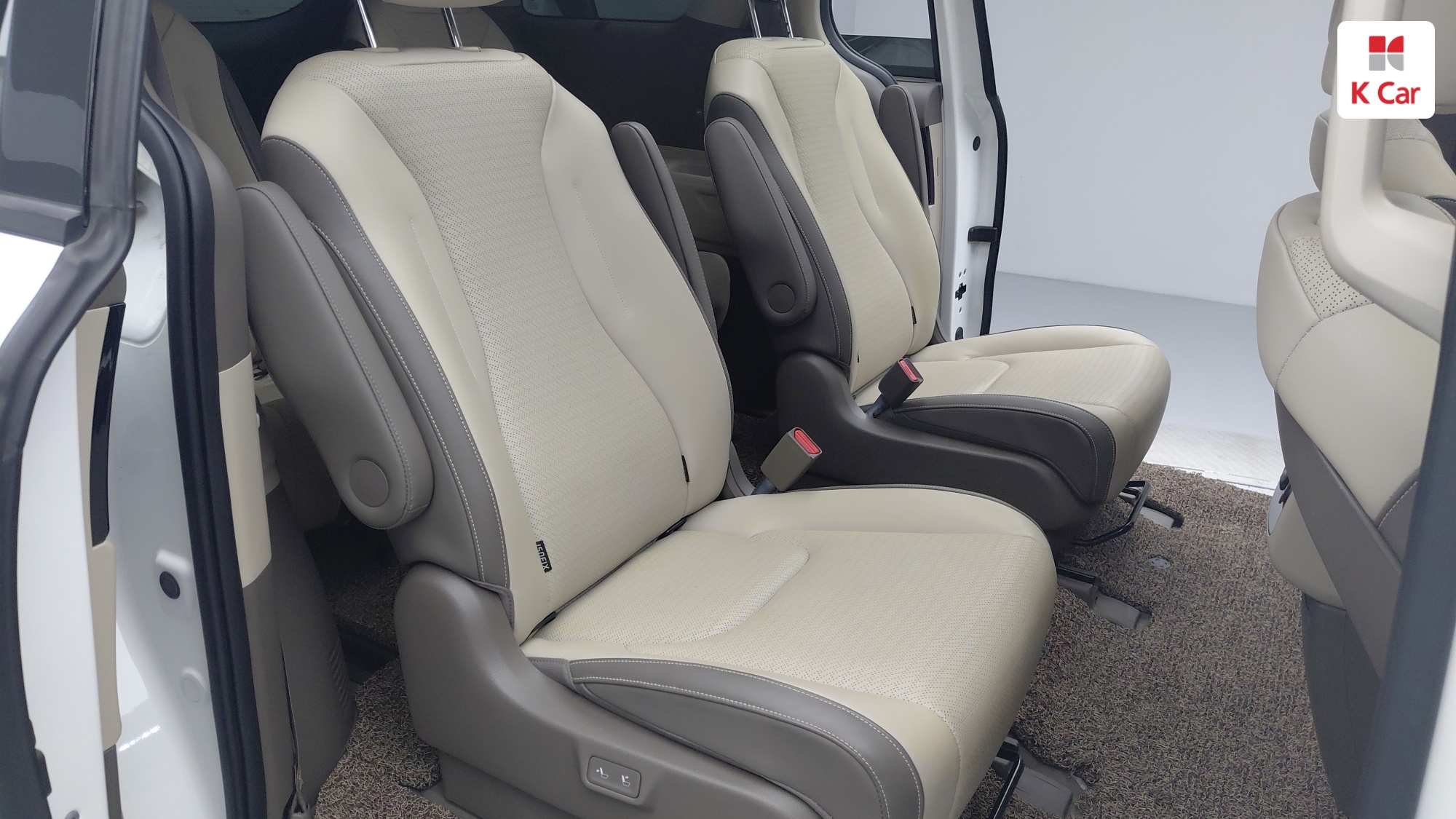 Kia Carnival бензин 3.5 (9 мест) Signature, миниатюра 7